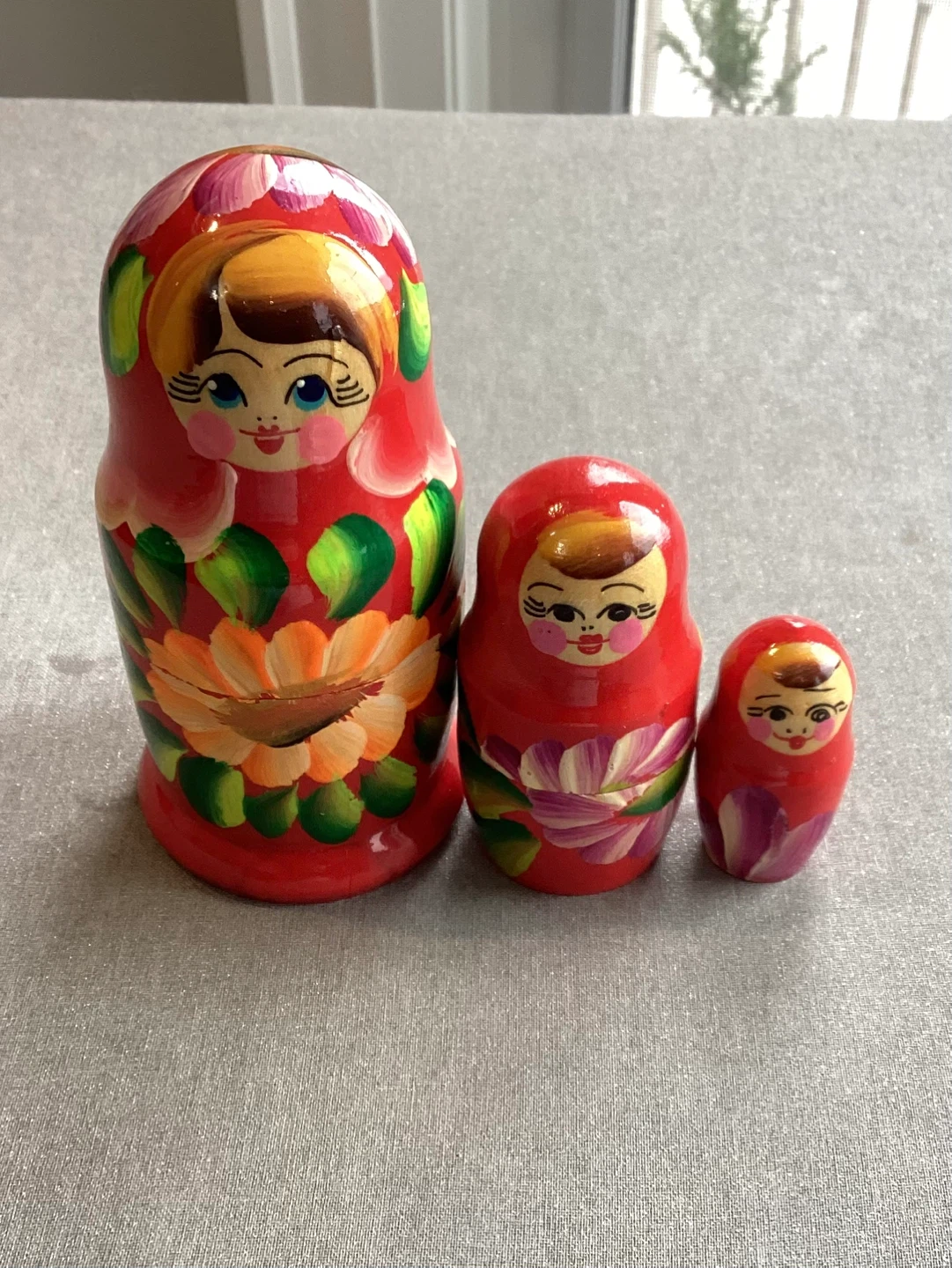 RUSSIAN NESTING DOLLS