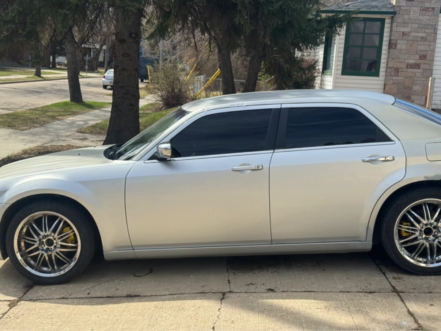 Silver Chrysler 300 Sedan 2006