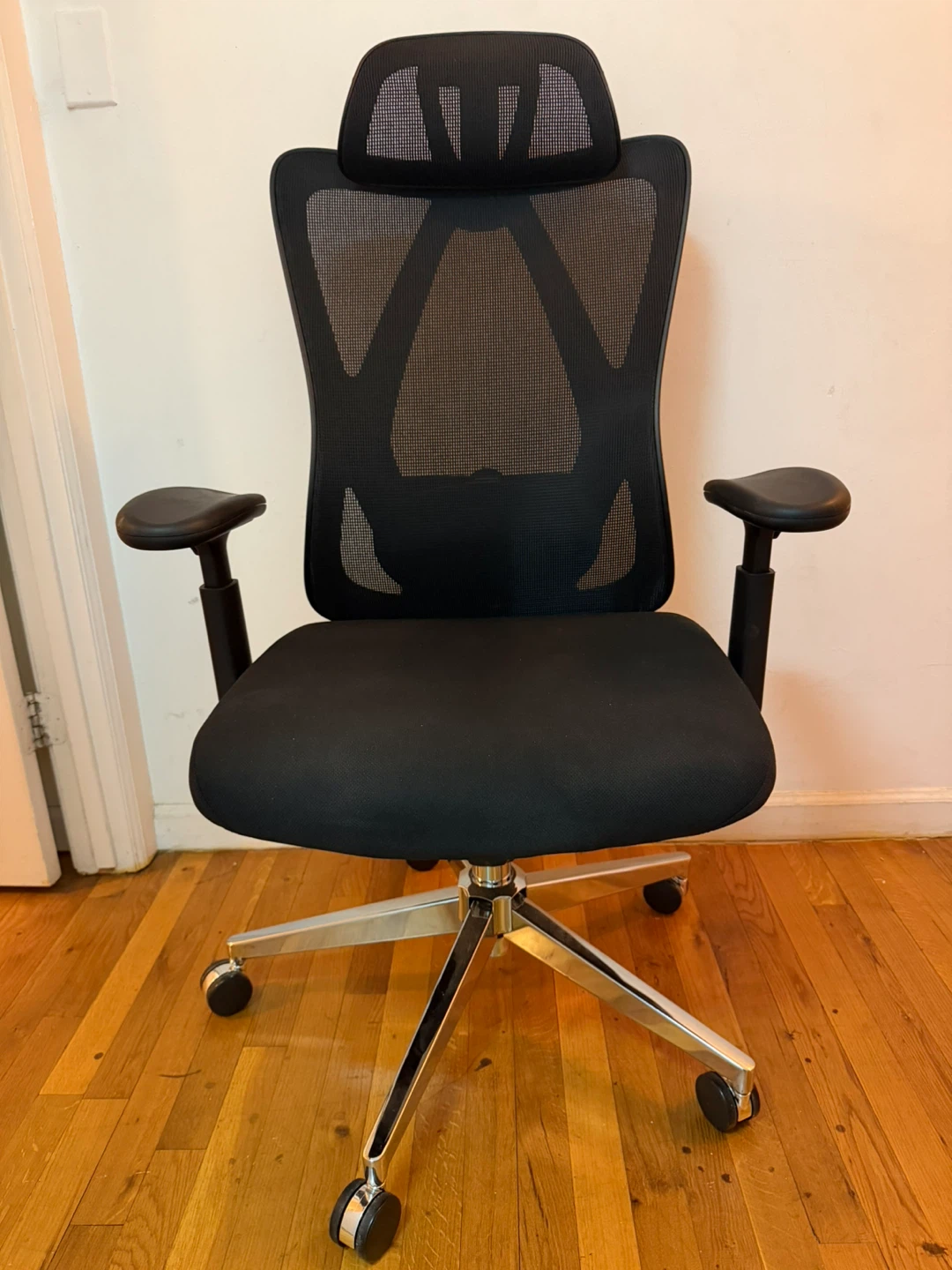 Black Mesh Office Chair with Headrest