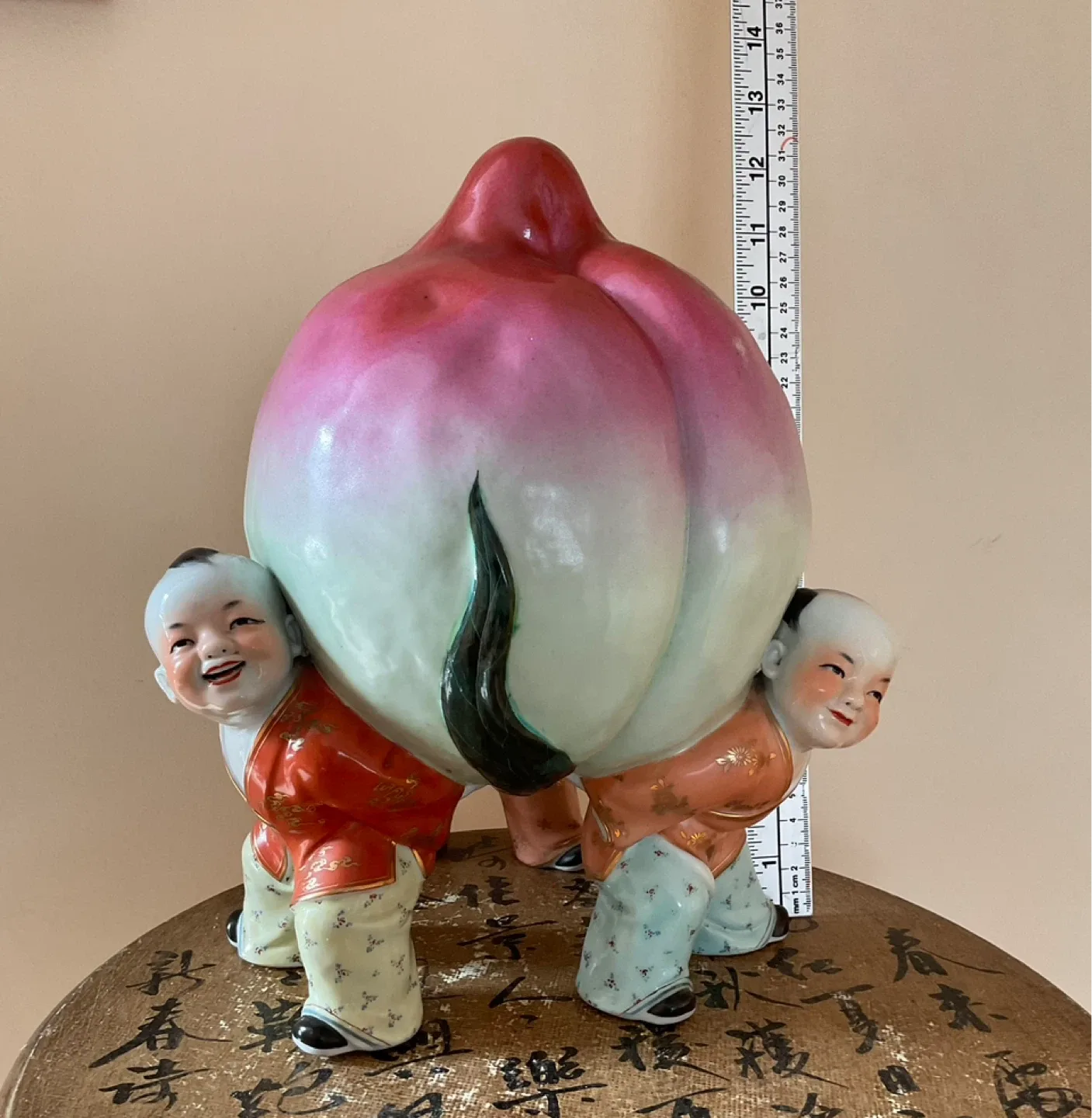 Vintage Chinese Shou Tao Porcelain Longevity Peach Figurine - photo 4