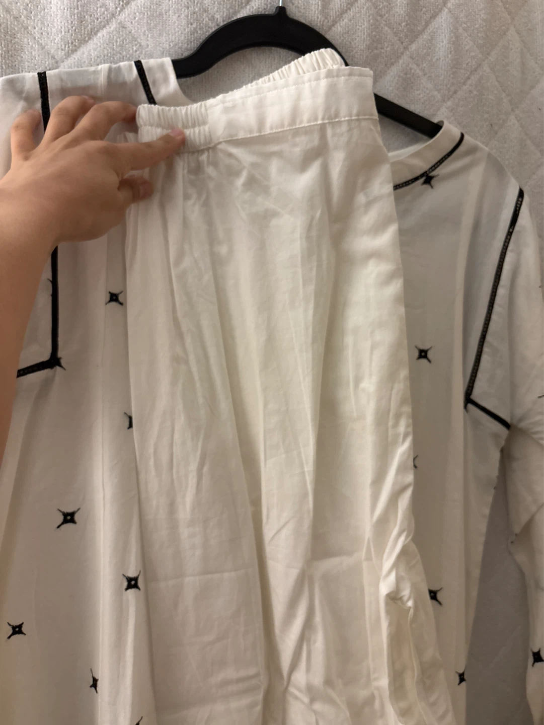 White Embroidered Kurti with Pants Set - Size S - photo 5