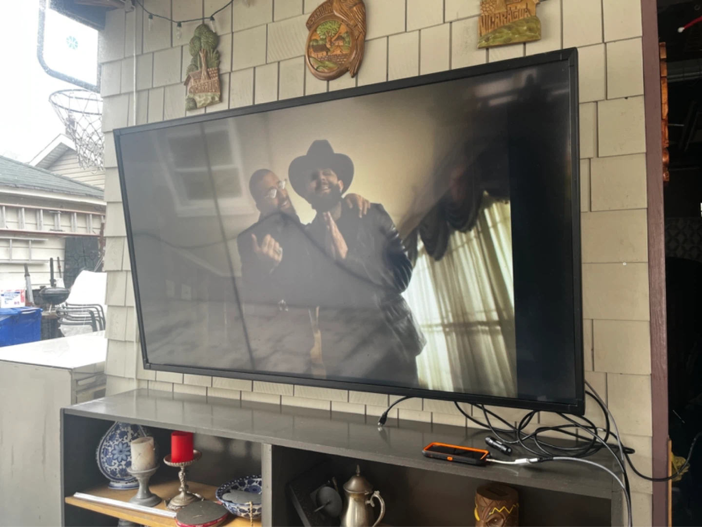 70 Inch monitor Planar UltraLux LUX70 Monitor