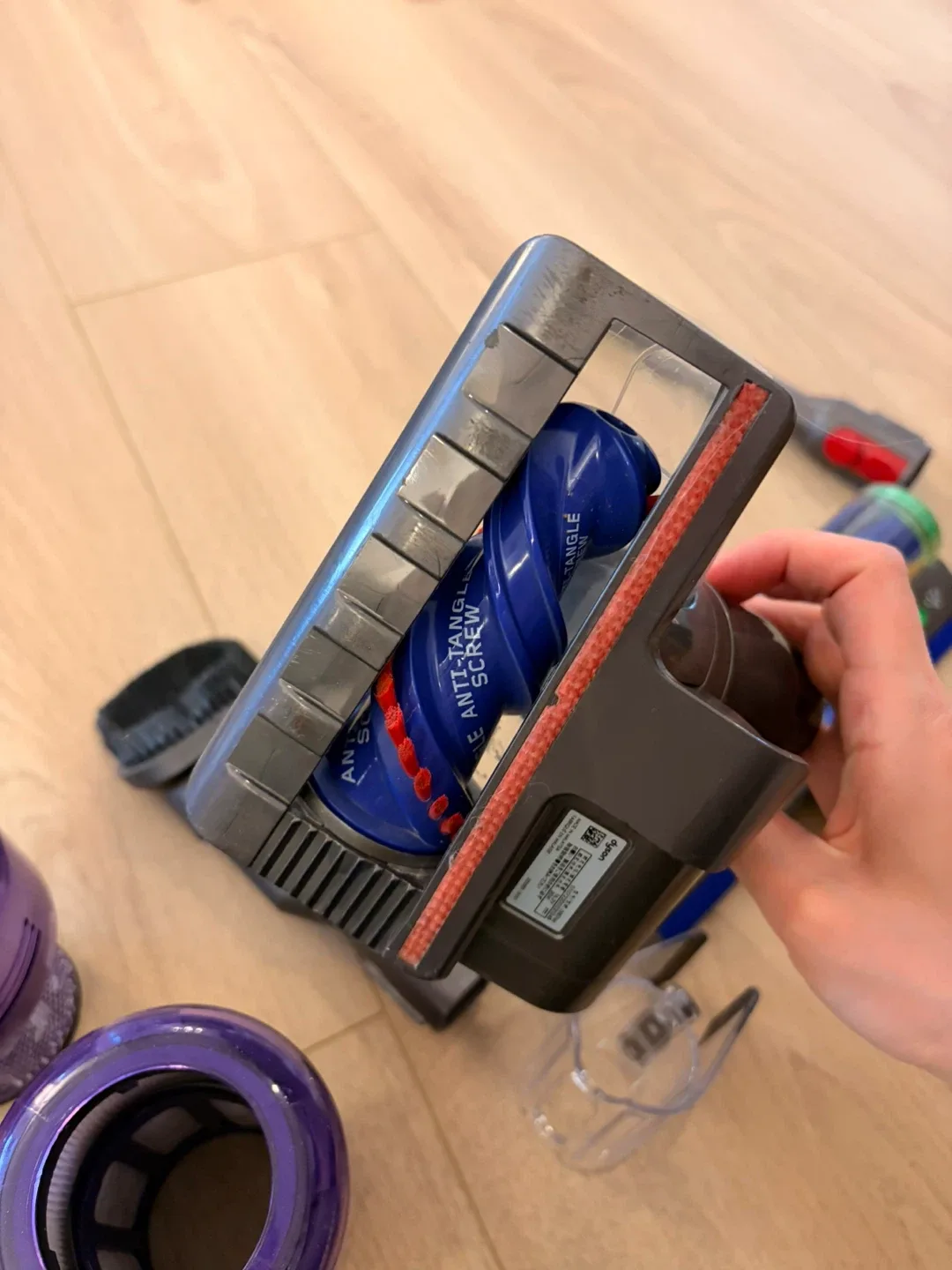 Dyson V12 Accessories Heads filters - photo 4
