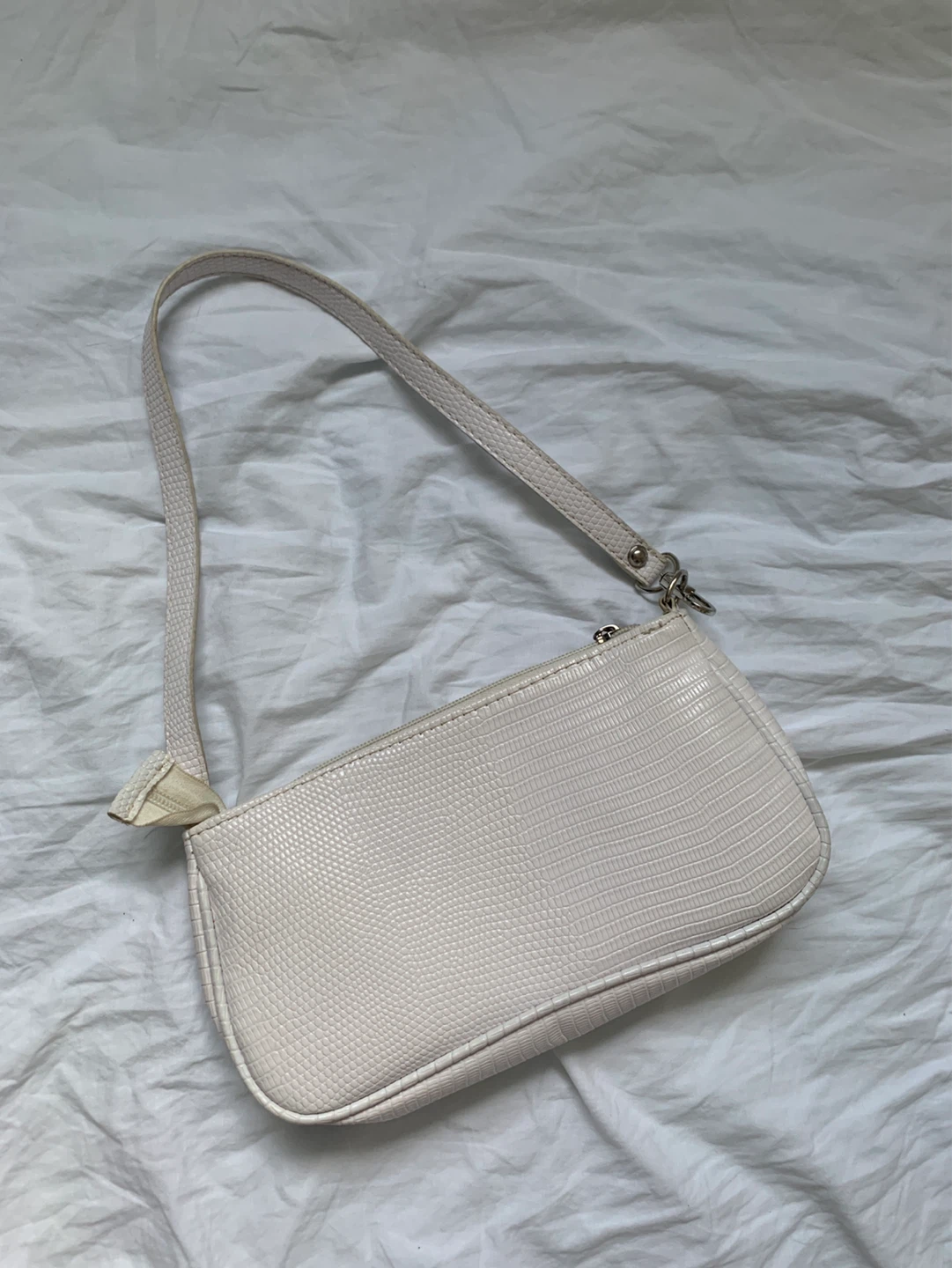 White faux leather shoulder bag
