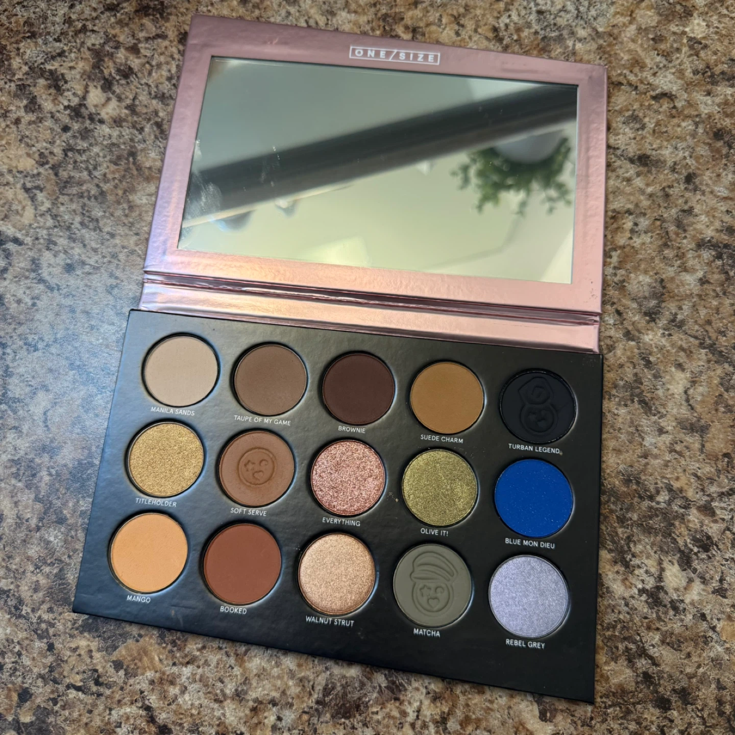 One/Size Eyeshadow Palette