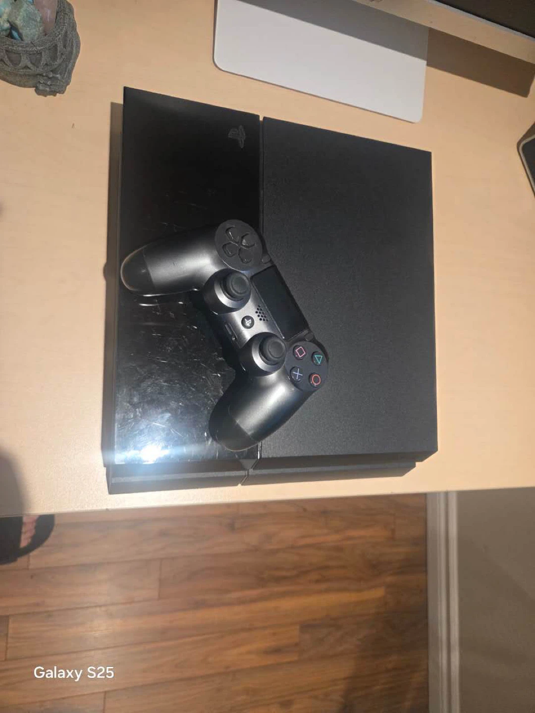 Sony PlayStation 4 - photo 2