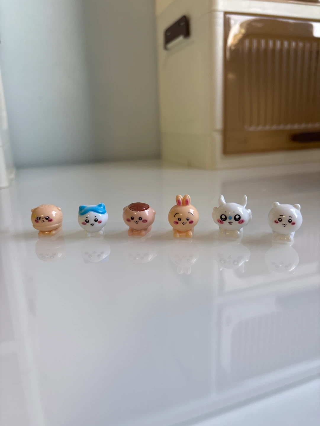 Chiikawa mini desk figurine