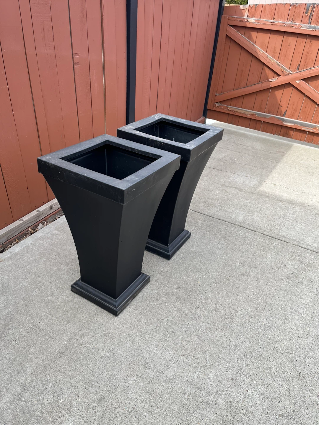 Set of 2 Black Square Planters