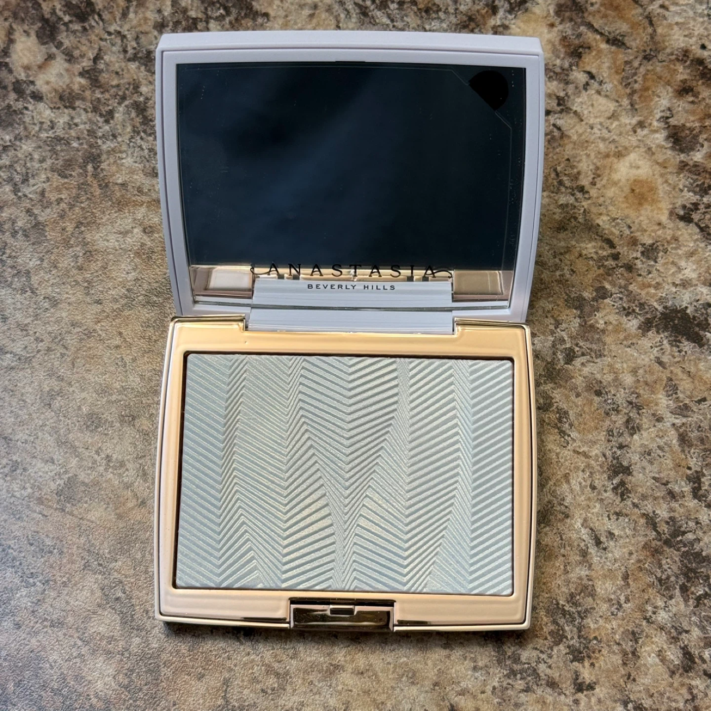 Anastasia Beverly Hills Highlighter