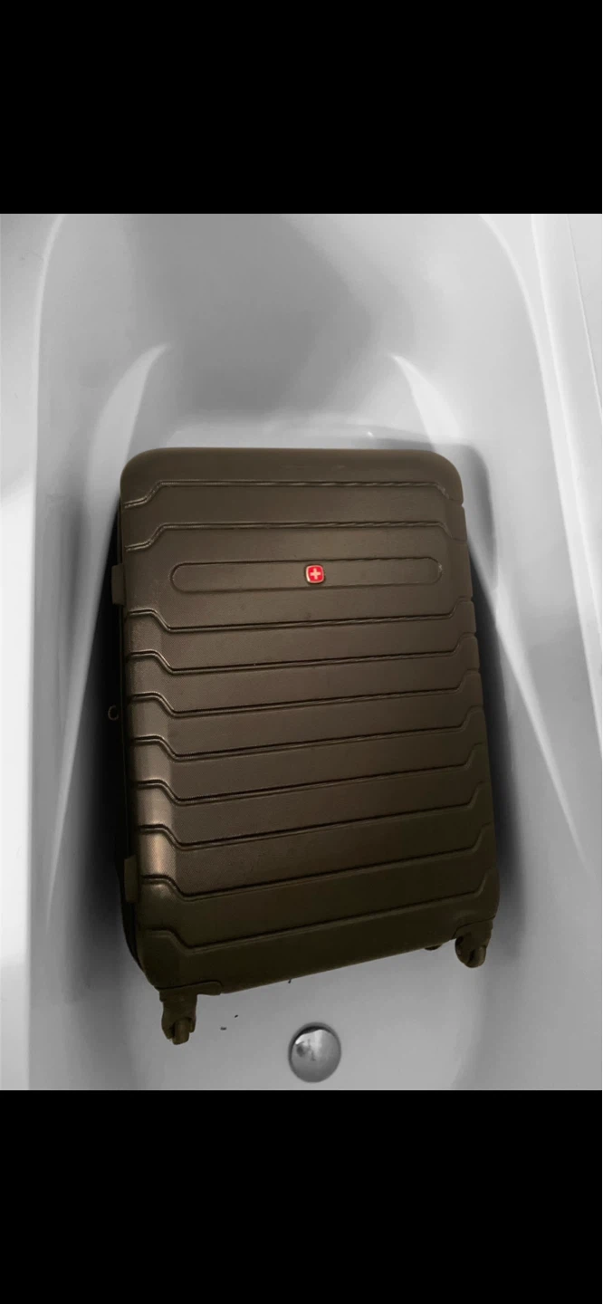 “SWISS GEAR” Hard Black Large Suitcase - photo 2
