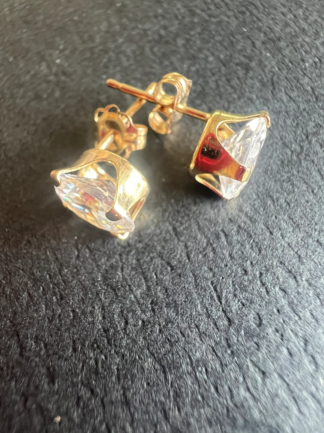 14 k Gold Stud Earrings with zirconia