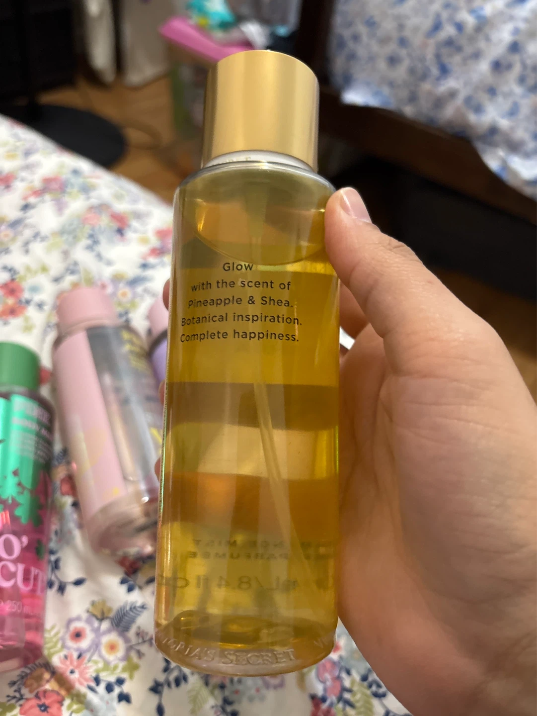 Victoria's Secret Glow Fragrance Mist 8.4 fl oz - photo 2