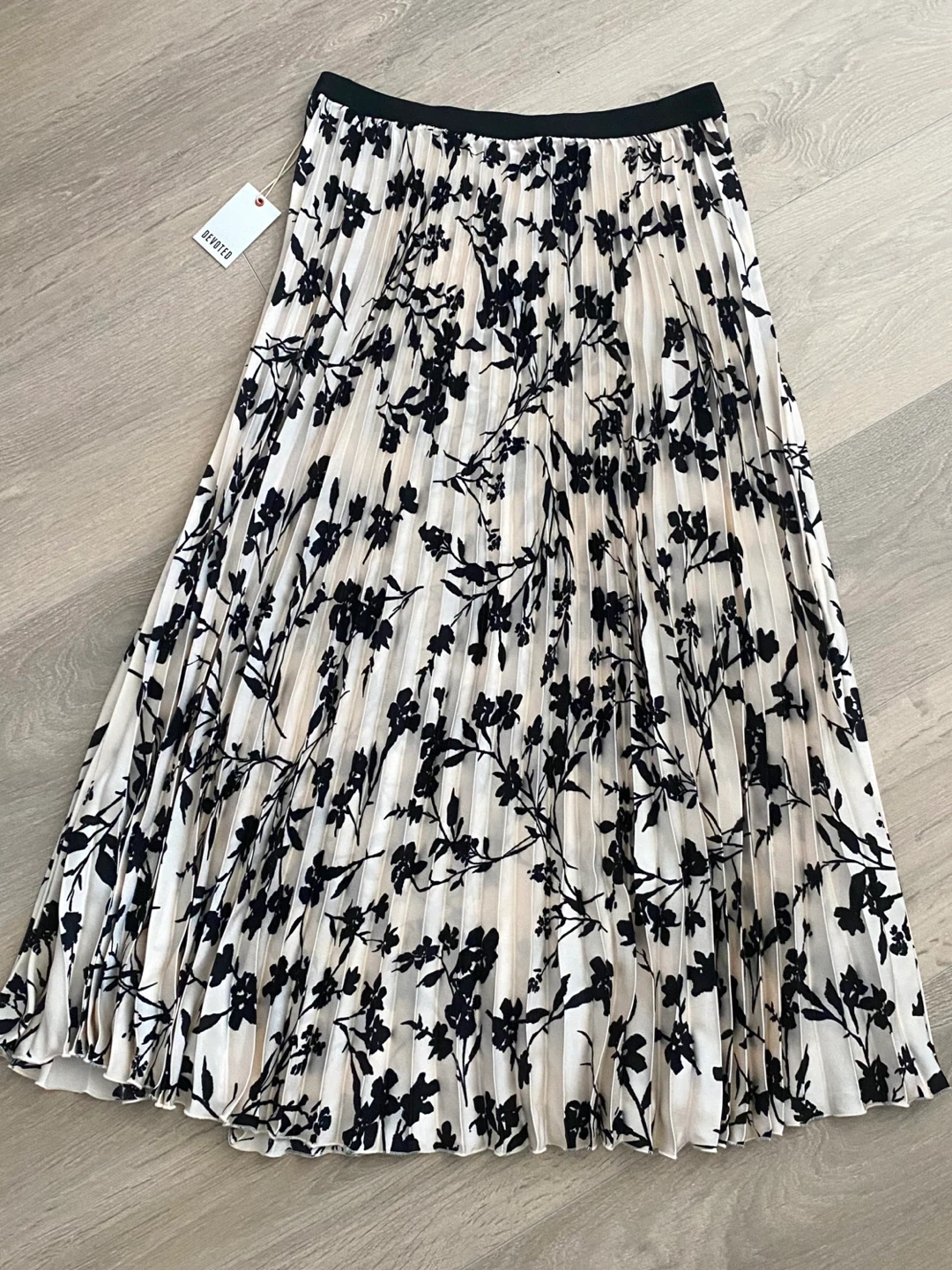 Pleated Midi Skirt