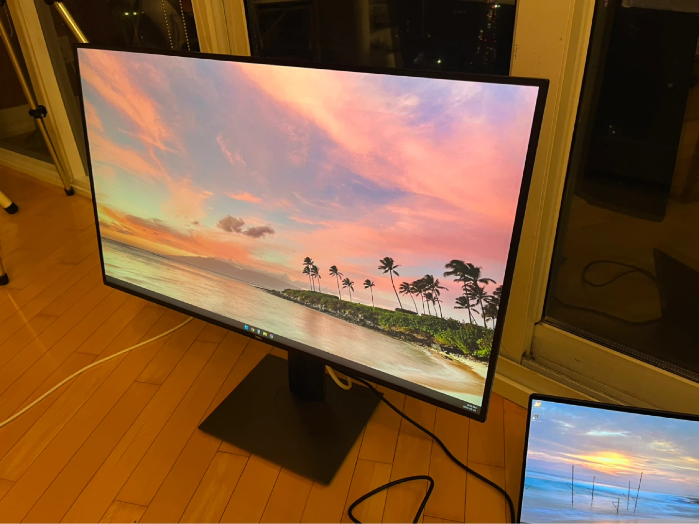 DEFECTIVE Dell U3219Q 32 inch 4K USB-C Monitor