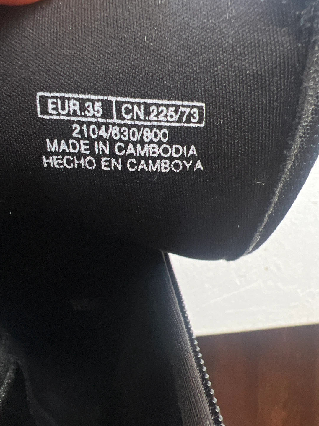ZARA Black Patent Chelsea Boots Size EUR 35 - photo 3