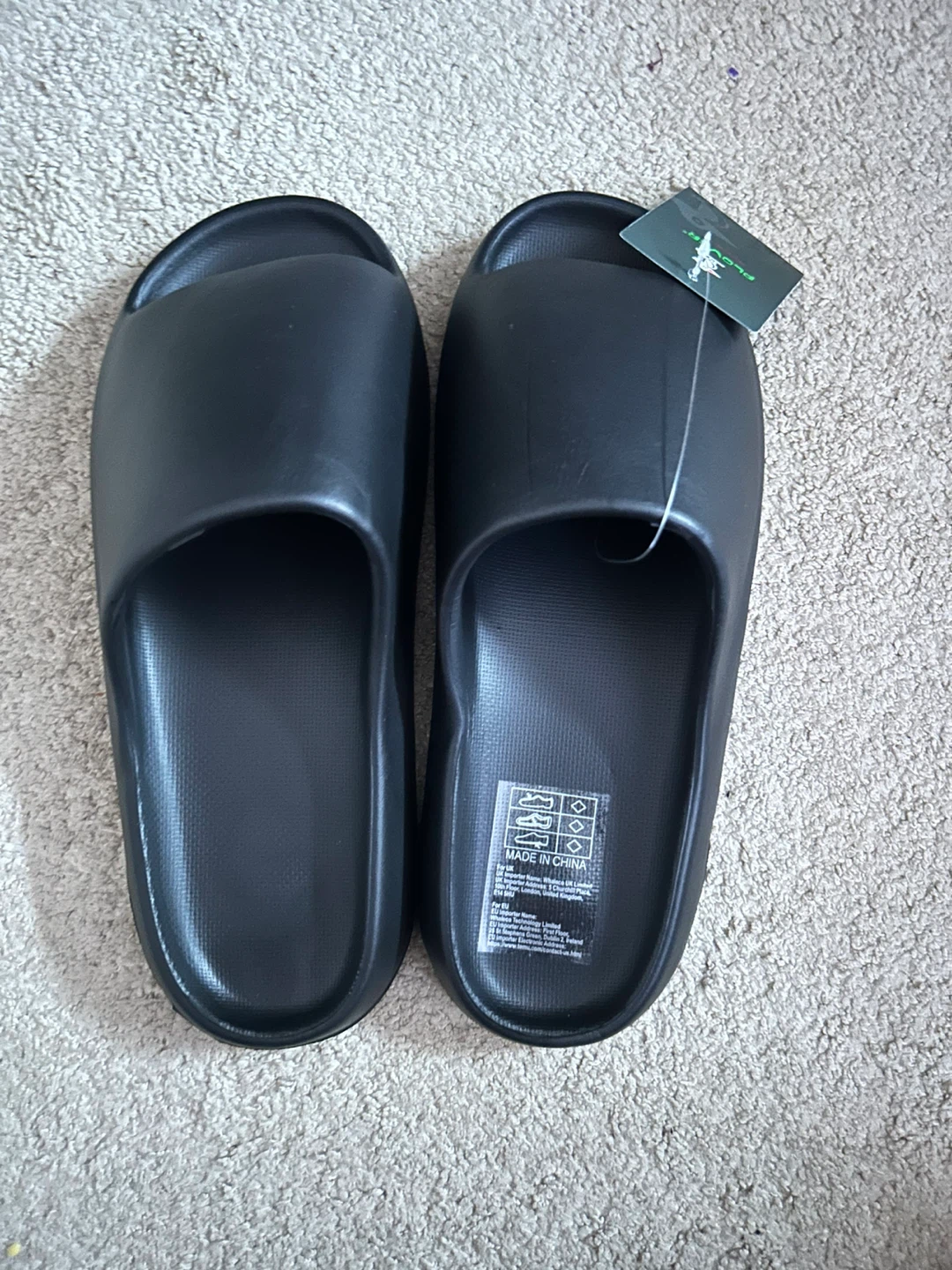Plover Black Slides - Size Medium - photo 2