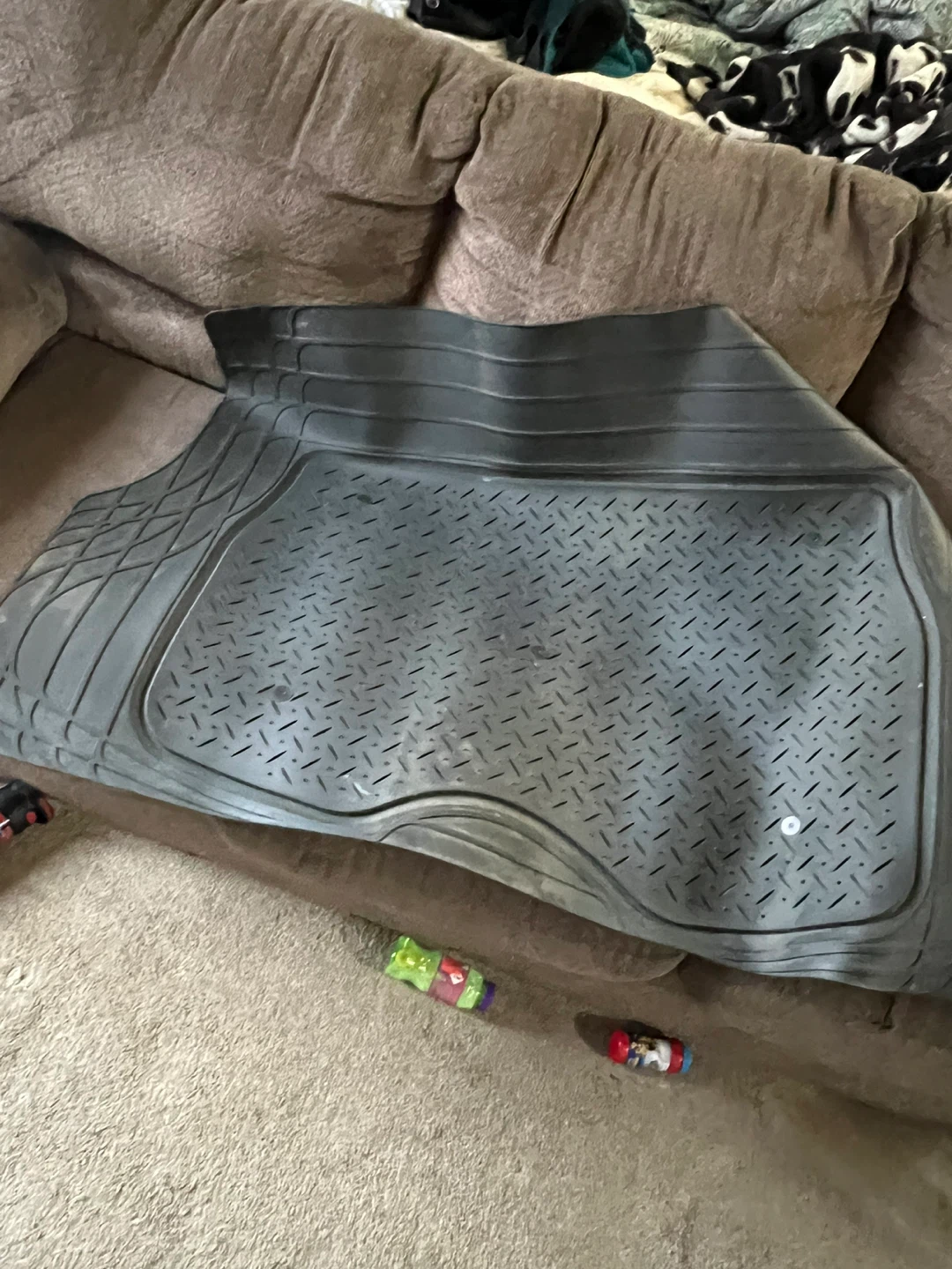 MotorTrend All-Weather Cargo Liner Mat 50" x 31.5" - photo 4
