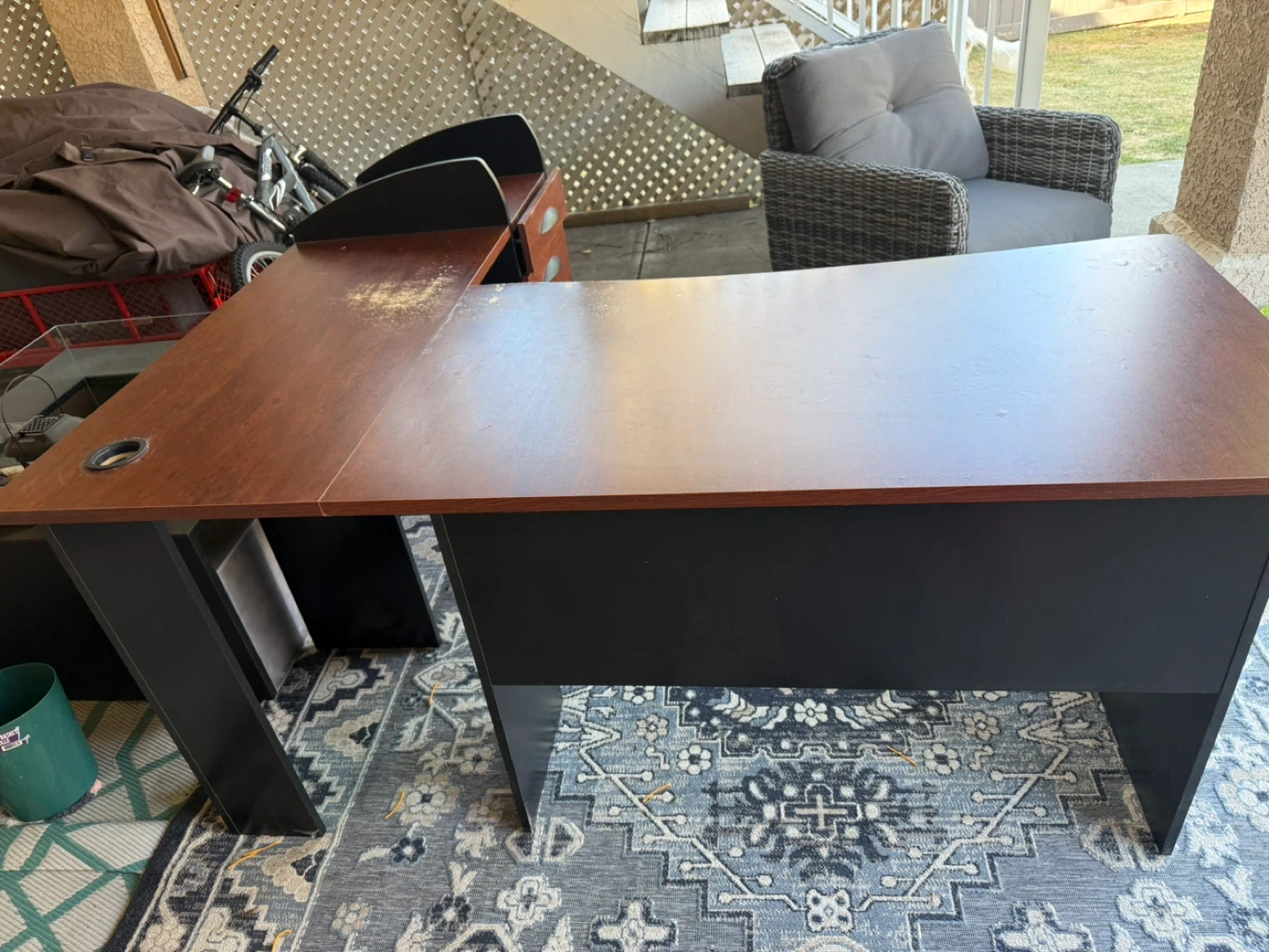 L-shaped desk with filing cabinet - photo 4