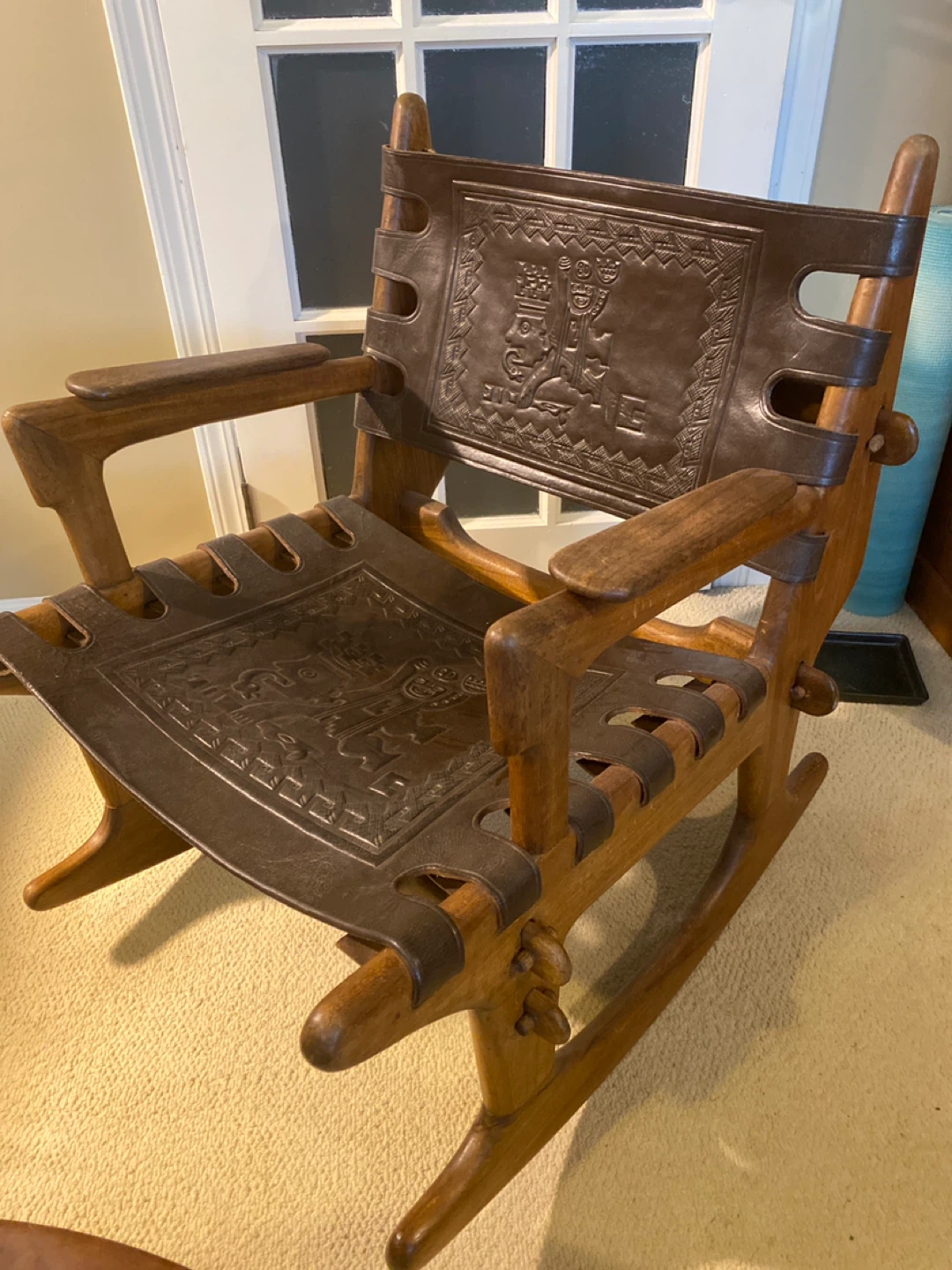 Vintage Embossed Leather Rocking Chair and Coffee Table Set - photo 3