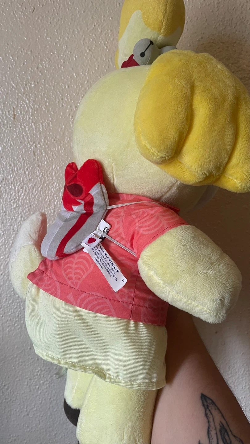 Build-A-Bear Animal Crossing Isabelle Plush - photo 2