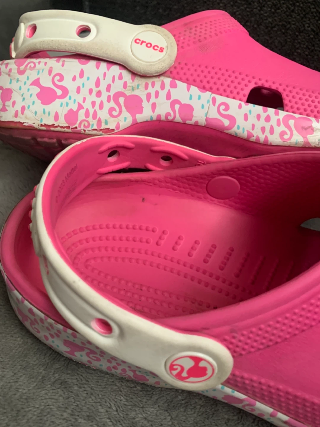 Bright pink Barbie Crocs - photo 4