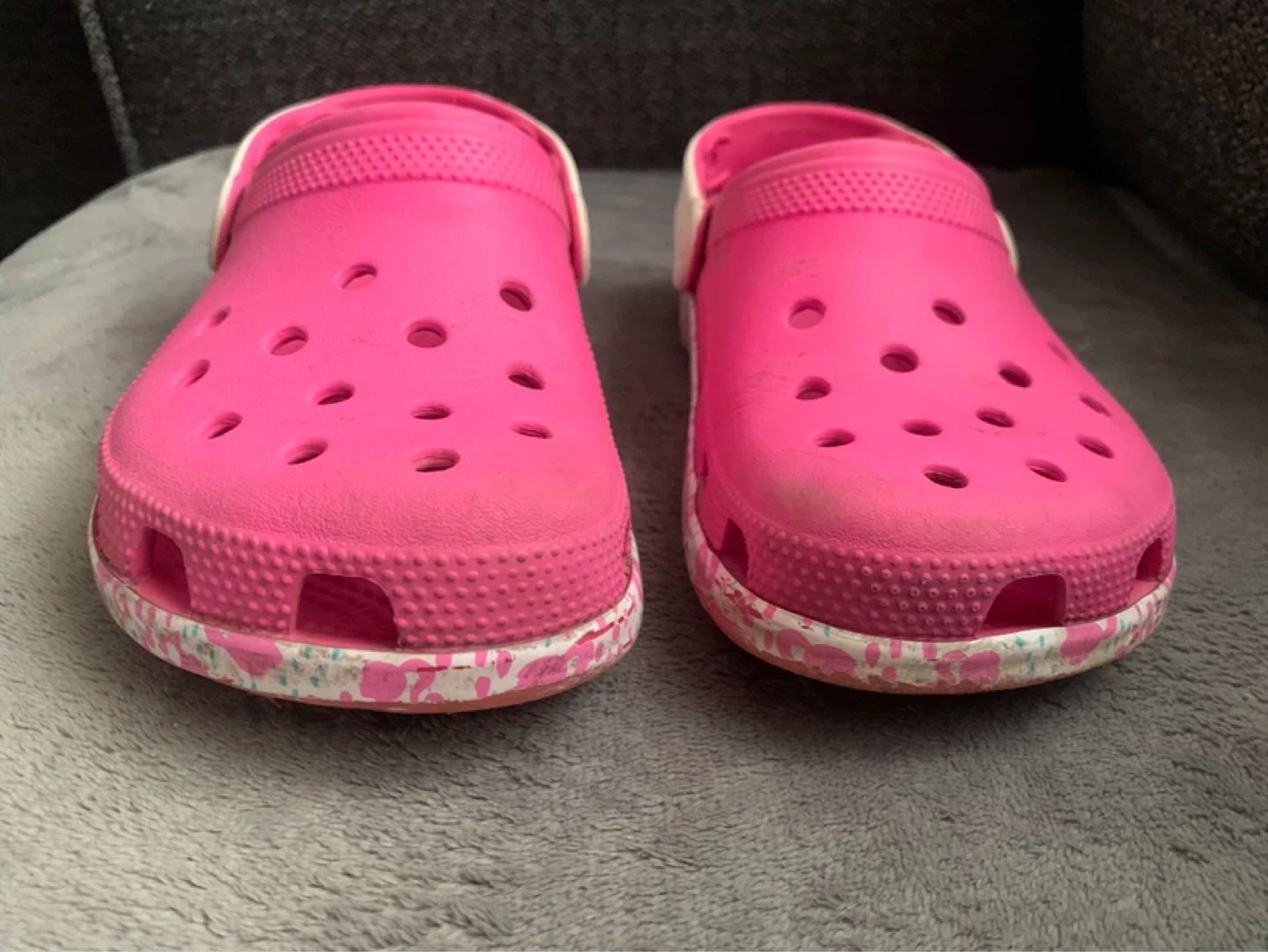 Bright pink Barbie Crocs - photo 3