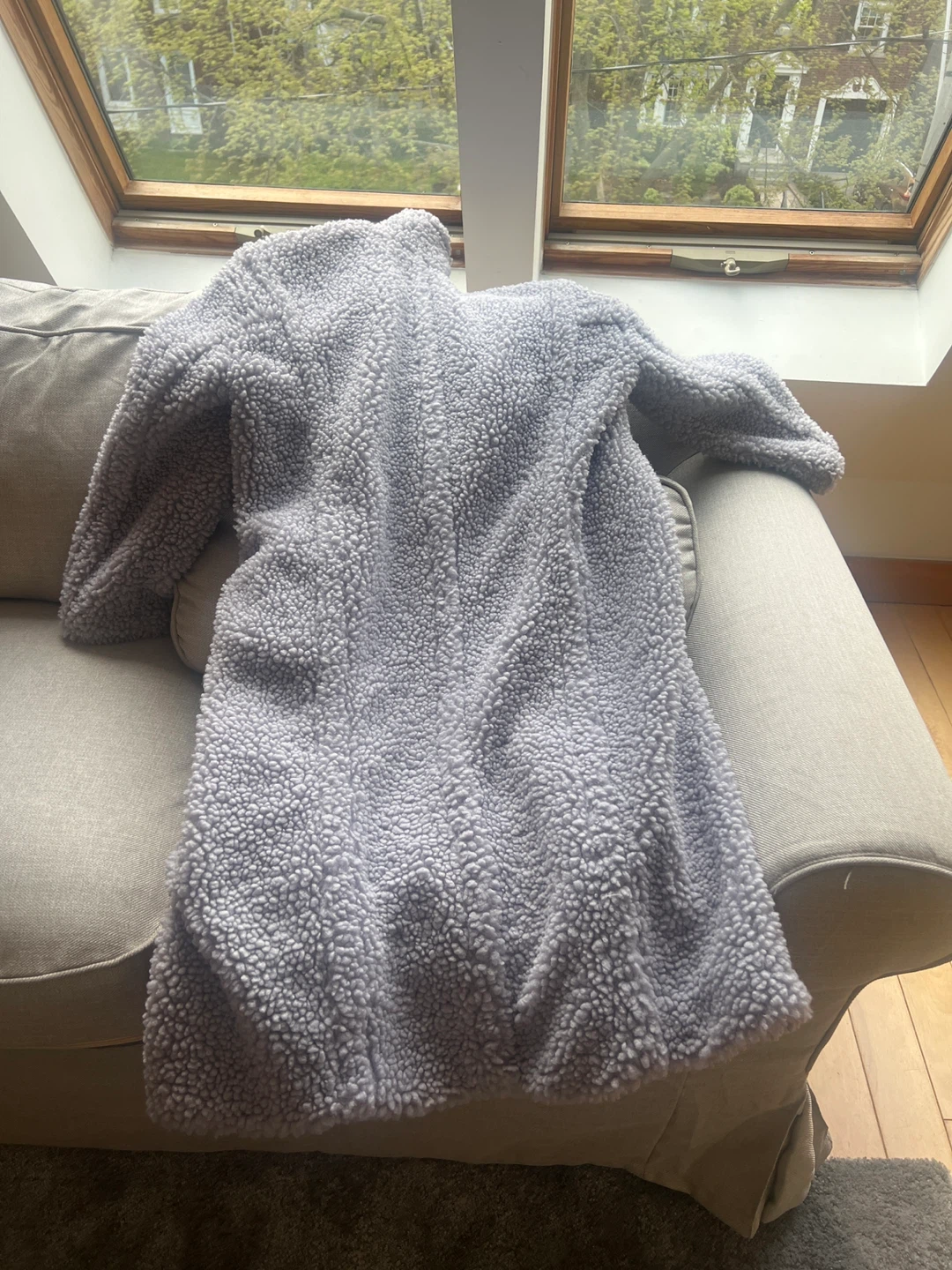 UGG RTW Teddy Coat Size L - photo 5
