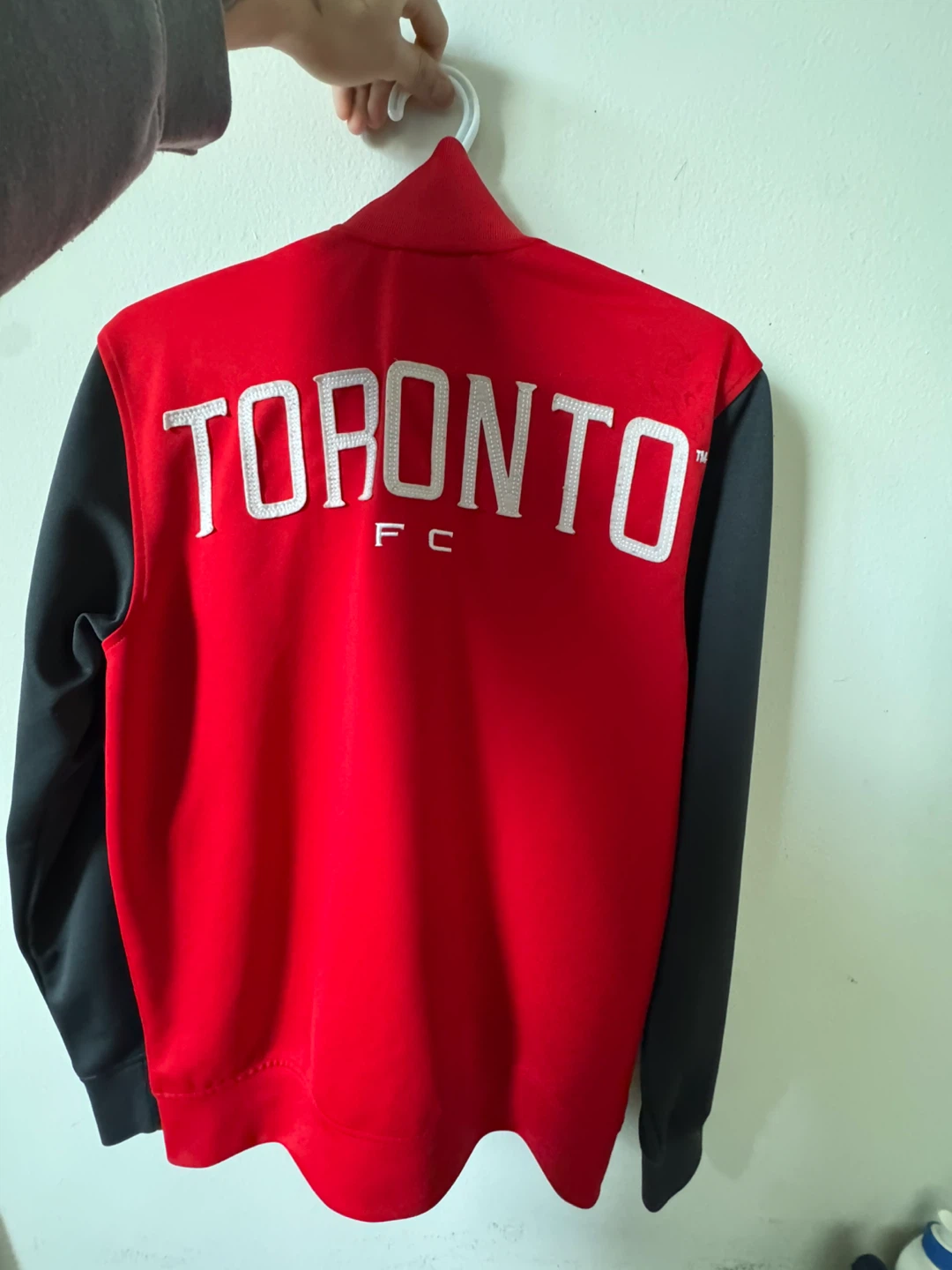 Toronto Fc zip up (Small women’s) - photo 2