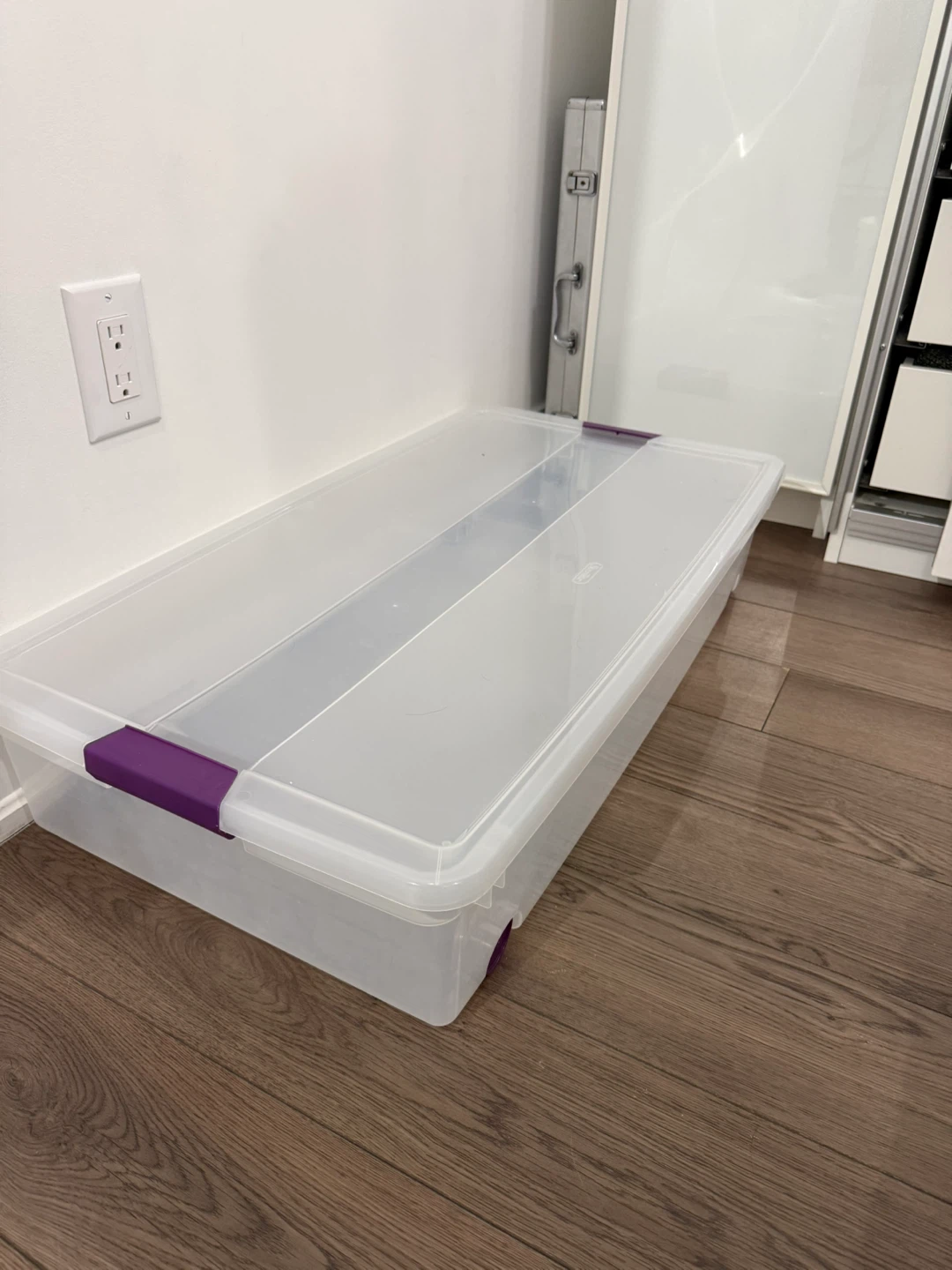 Sterilite ClearView 60 Qt. Storage Bin with Latch