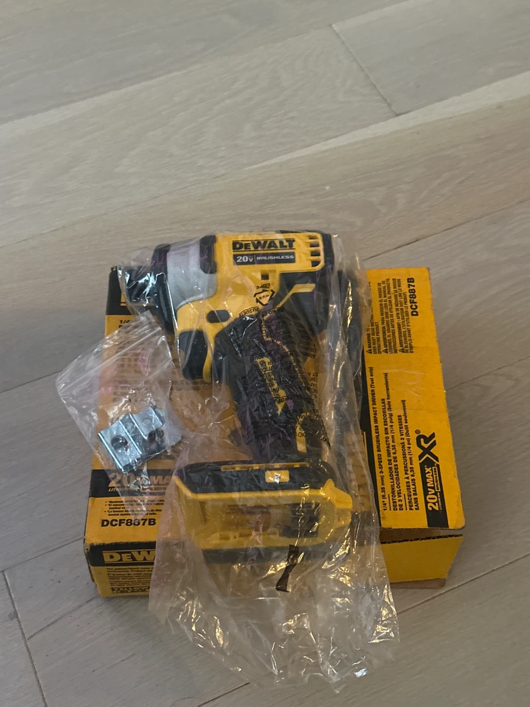 DEWALT DCF887B 1/4" 3-Speed Brushless Impact Driver - photo 5