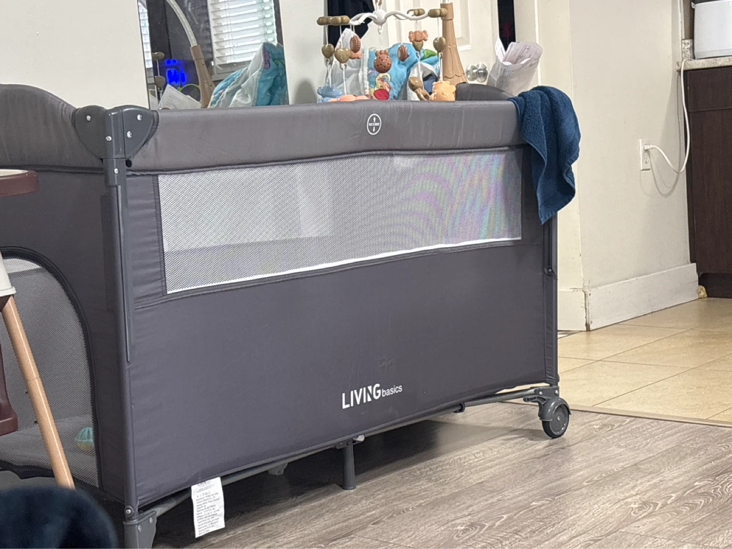 Living Basics crib cum playpen 2 in 1
