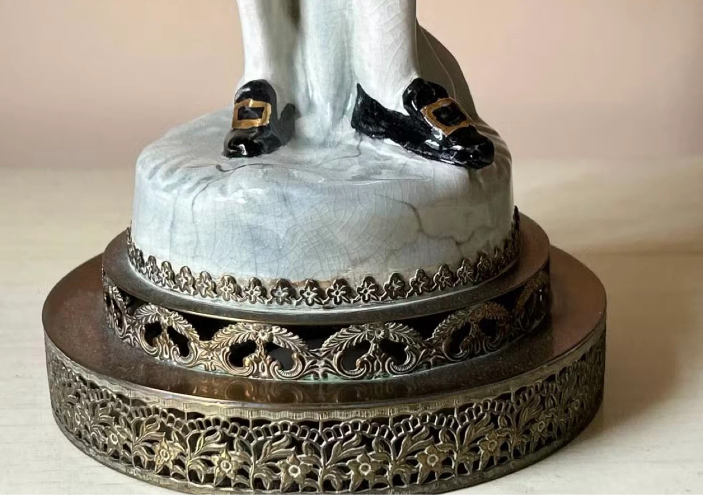 Vintage Ceramic Figurine Table Lamp - photo 5