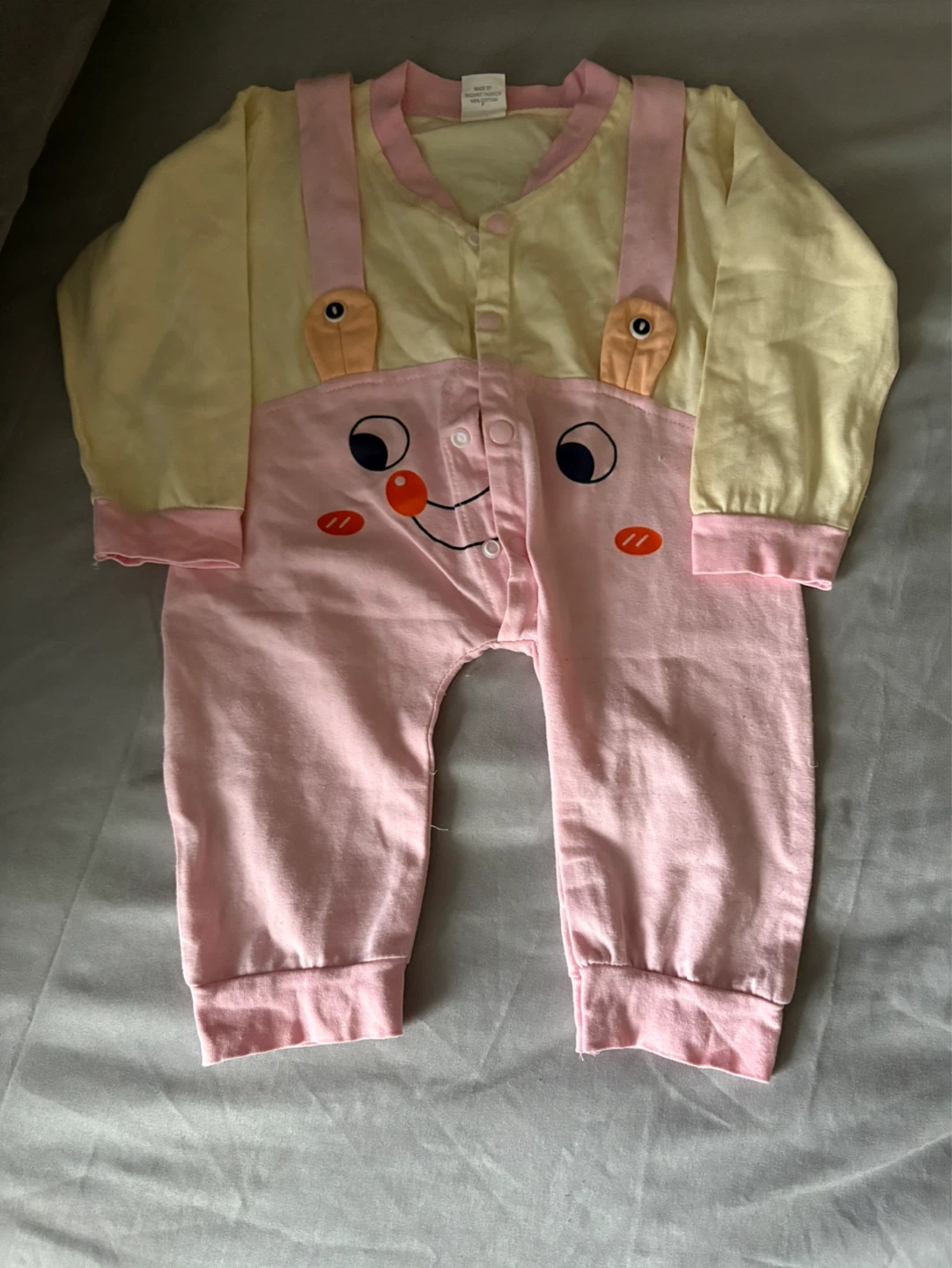 Baby clothes