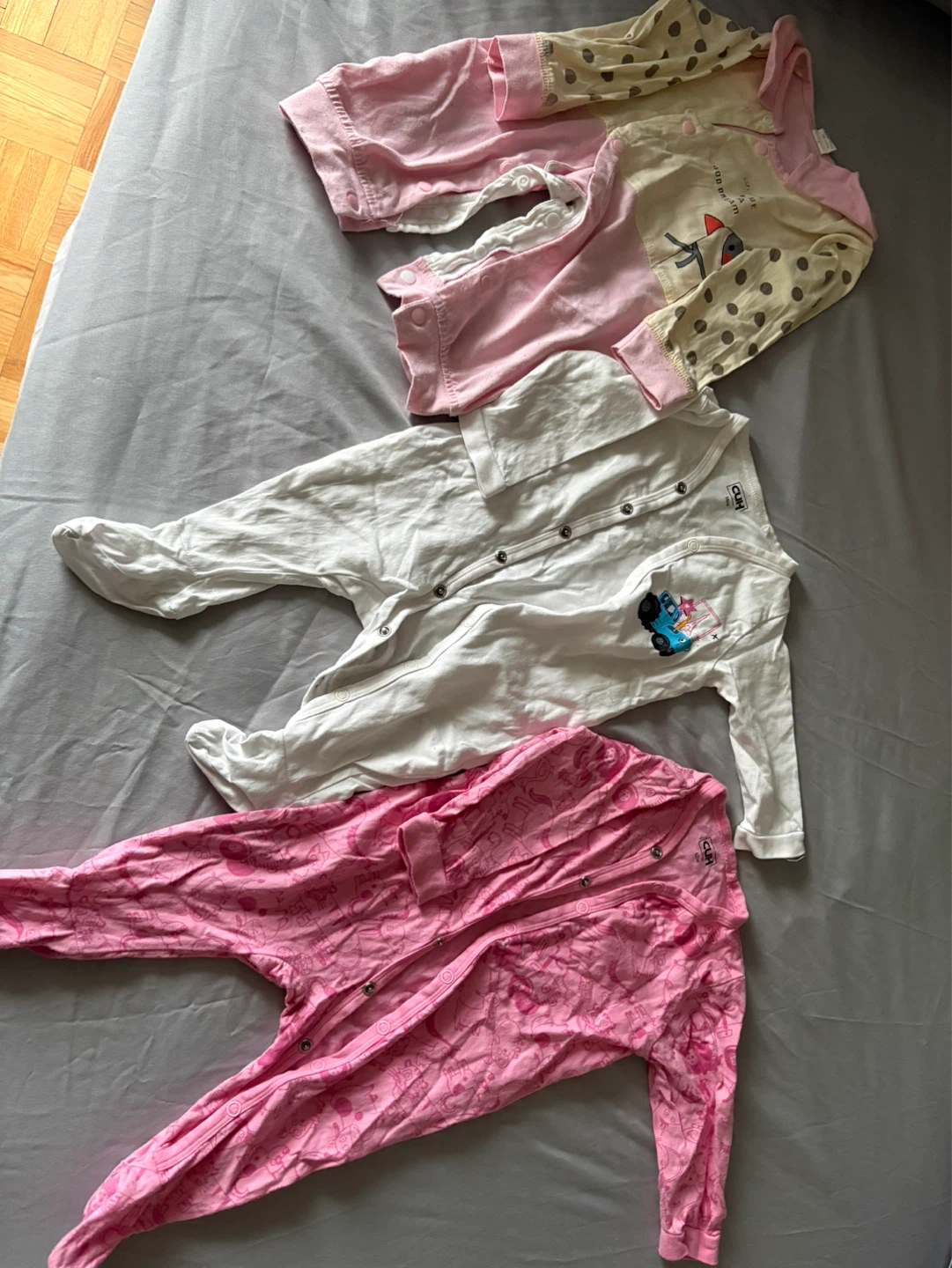 Baby clothes - photo 3