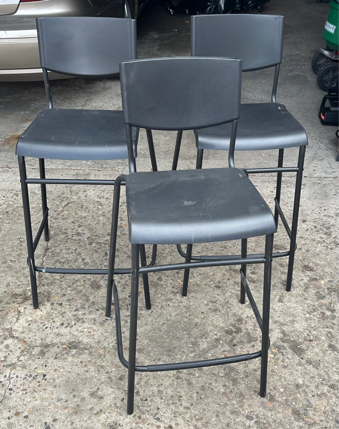 3 Bar stools