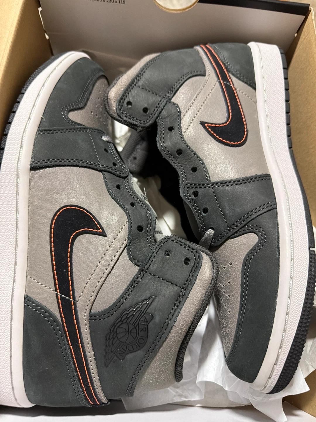 Air Jordan 1 Mid SE Men's Shoes Size 7.5 - photo 4