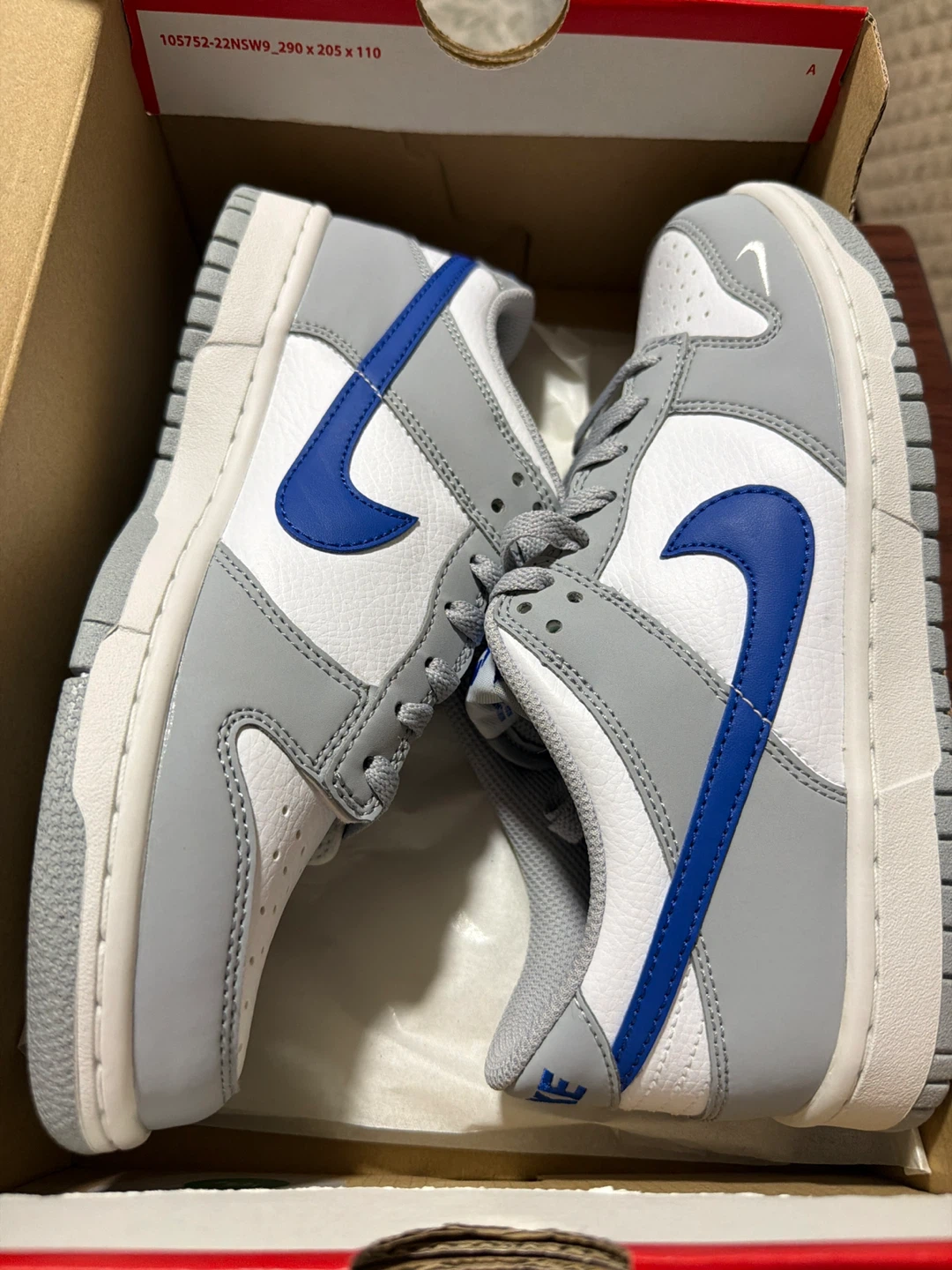 Nike Dunk Low GS White Grey Blue Size 6Y - photo 5