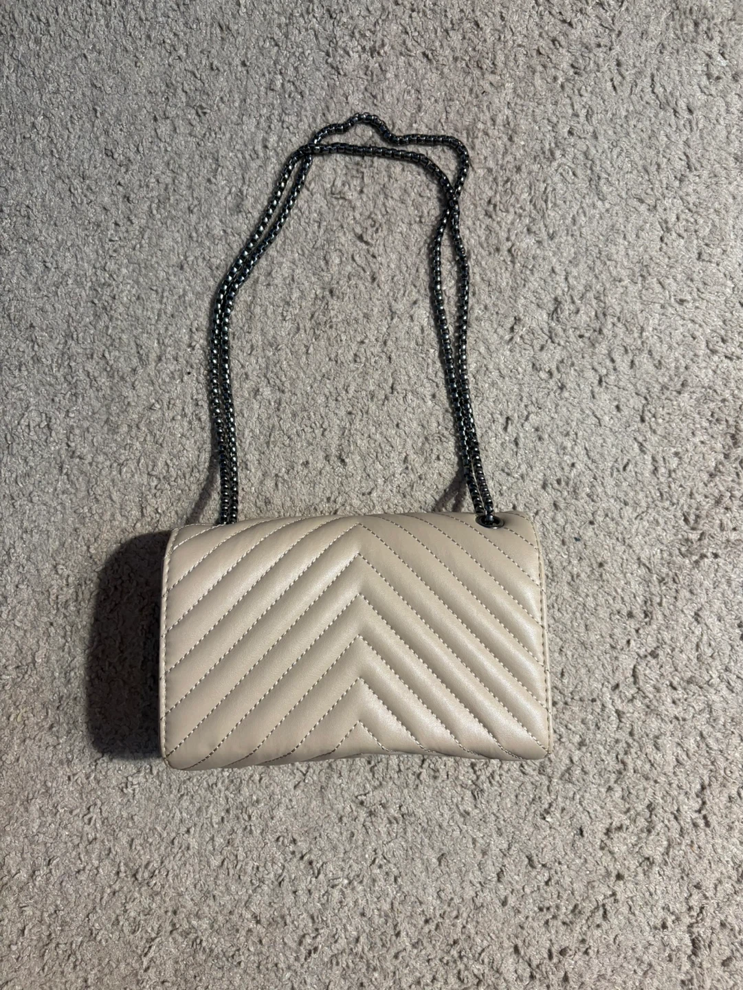 Yves Saint Laurent Chevron Wallet on Chain Beige Leather - photo 2