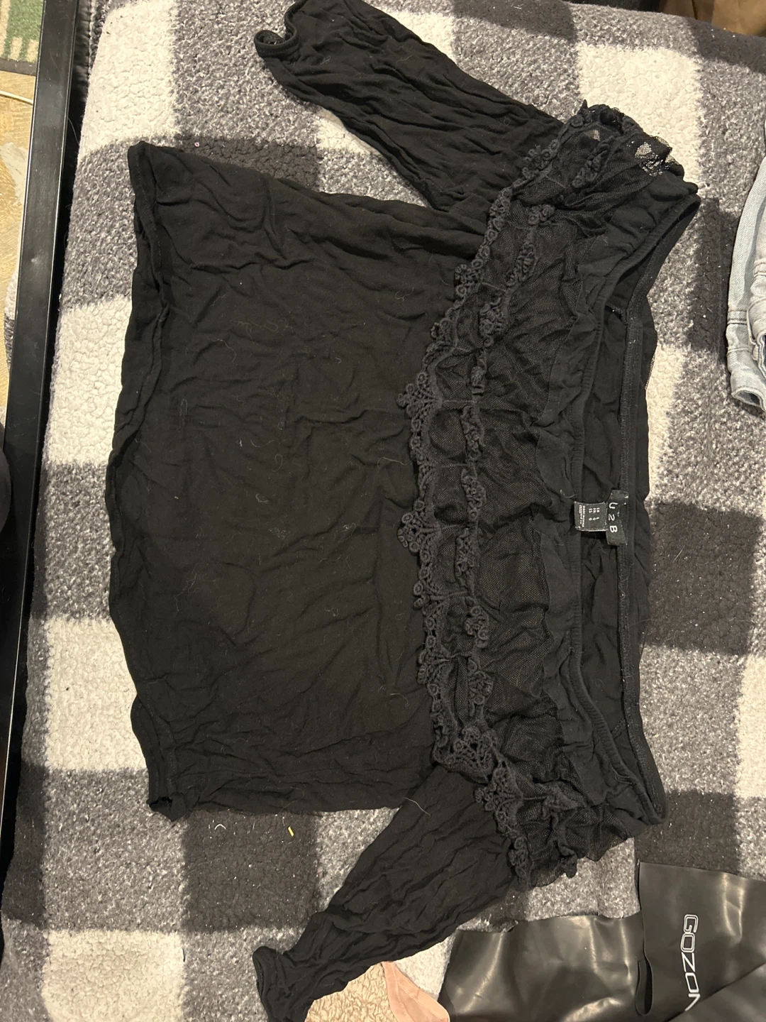 U2B Black Lace Off-the-Shoulder Top