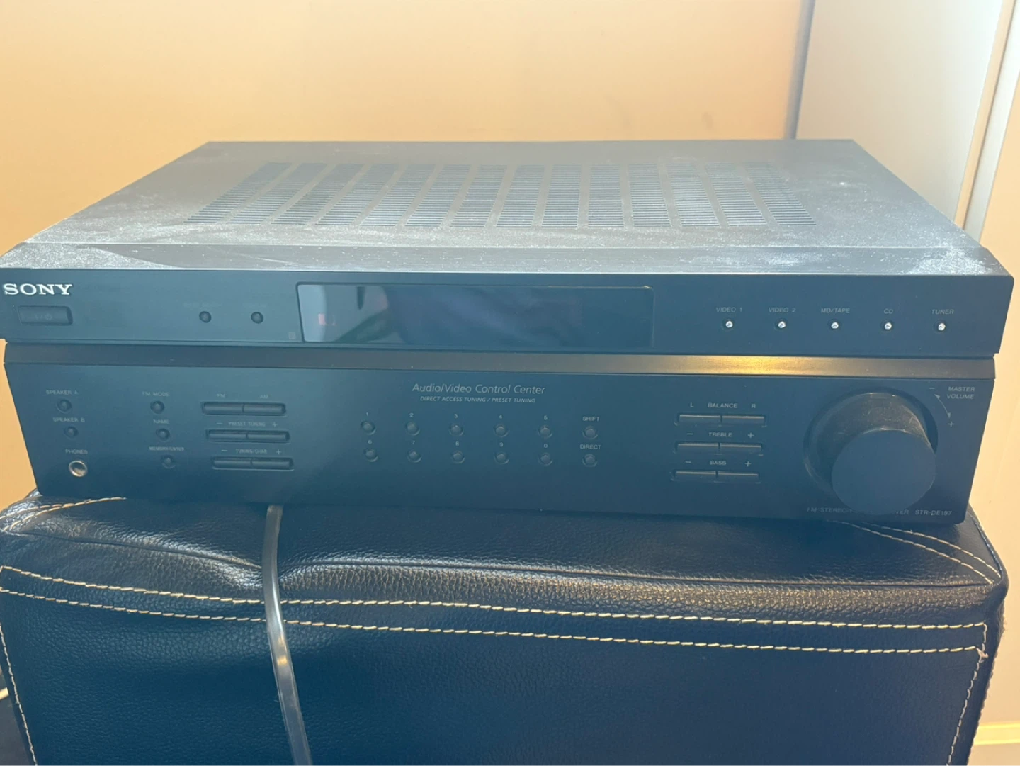 Sony Audio/Video Control Center Receiver STR-DE197