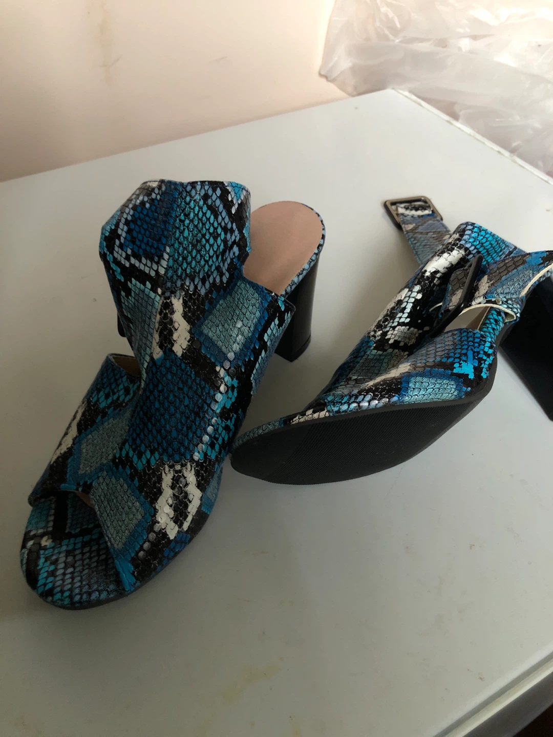 Brand new Piton leather Sandals - Size 39/38 - photo 4