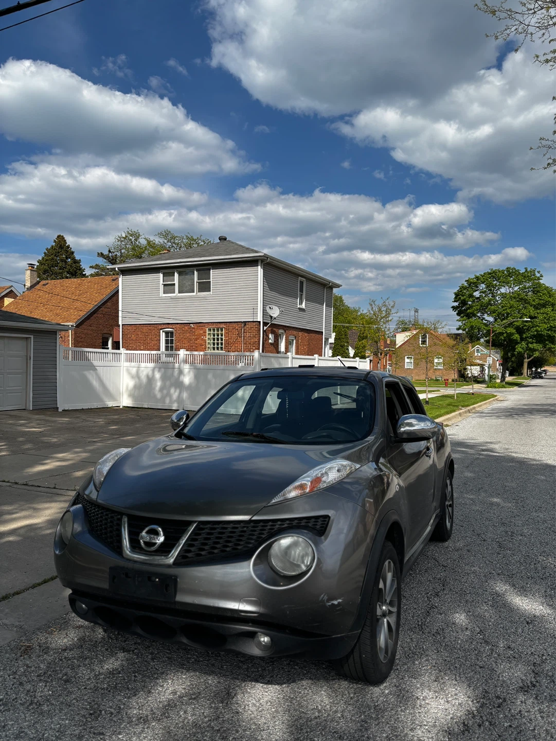 Gray Nissan Juke SL AWD