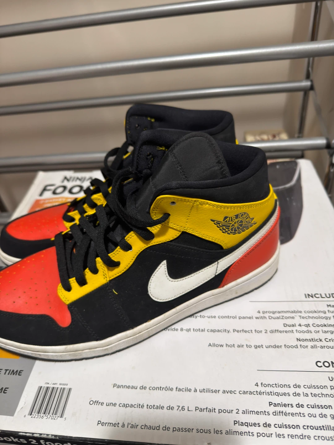 Air Jordan 1 Mid SE Sneakers - photo 2