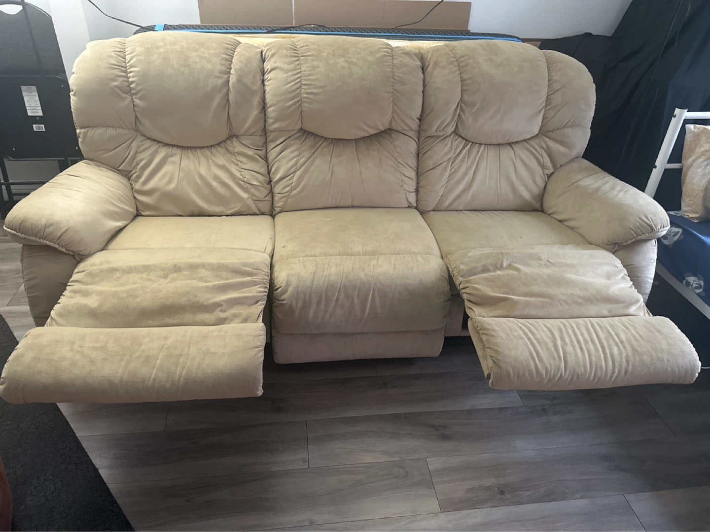 Manual Recliner Sofa – Comfortable 3-Seater - photo 2