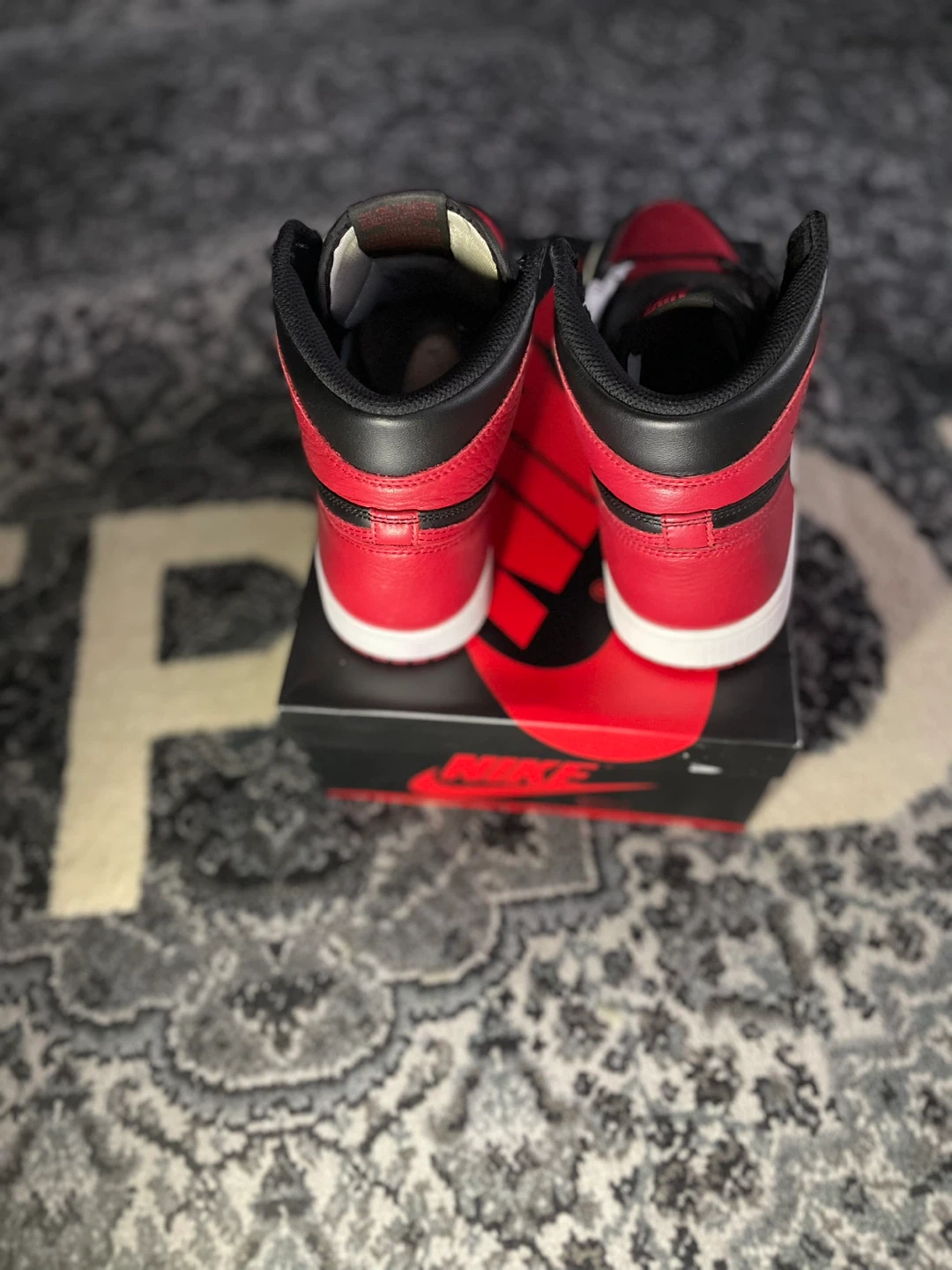 Bred Banned Jordan 1s (2016) - photo 4