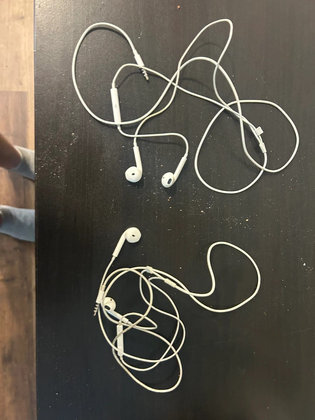 Apple EarPods with 3.5mm Headphone Jack