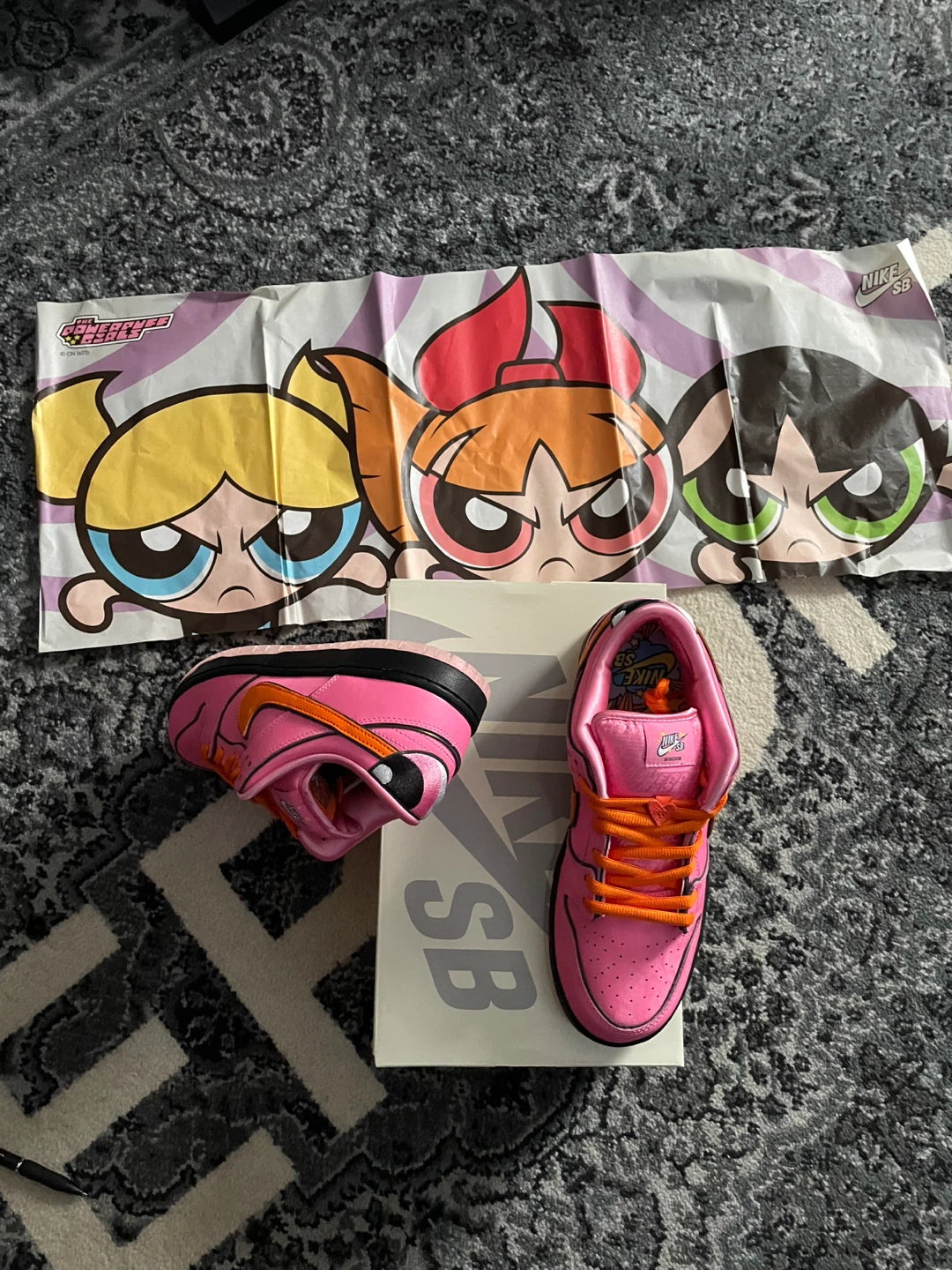 Nike SB Dunk Low "Powerpuff Girls"