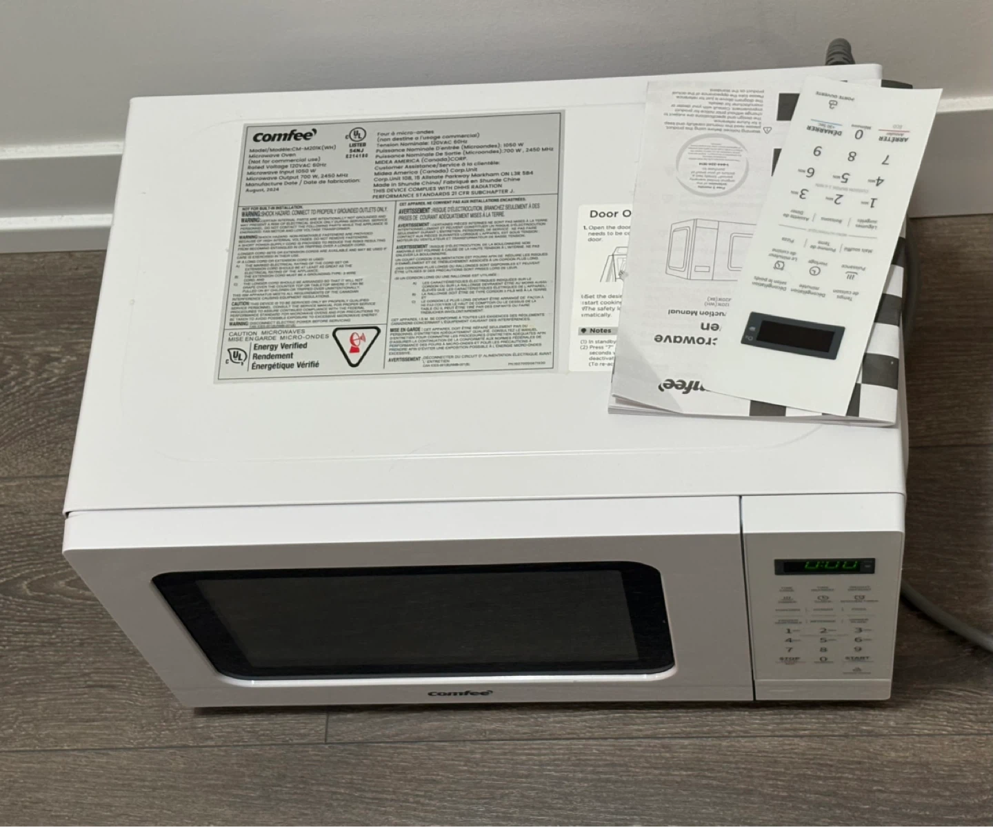 Microwave - photo 2
