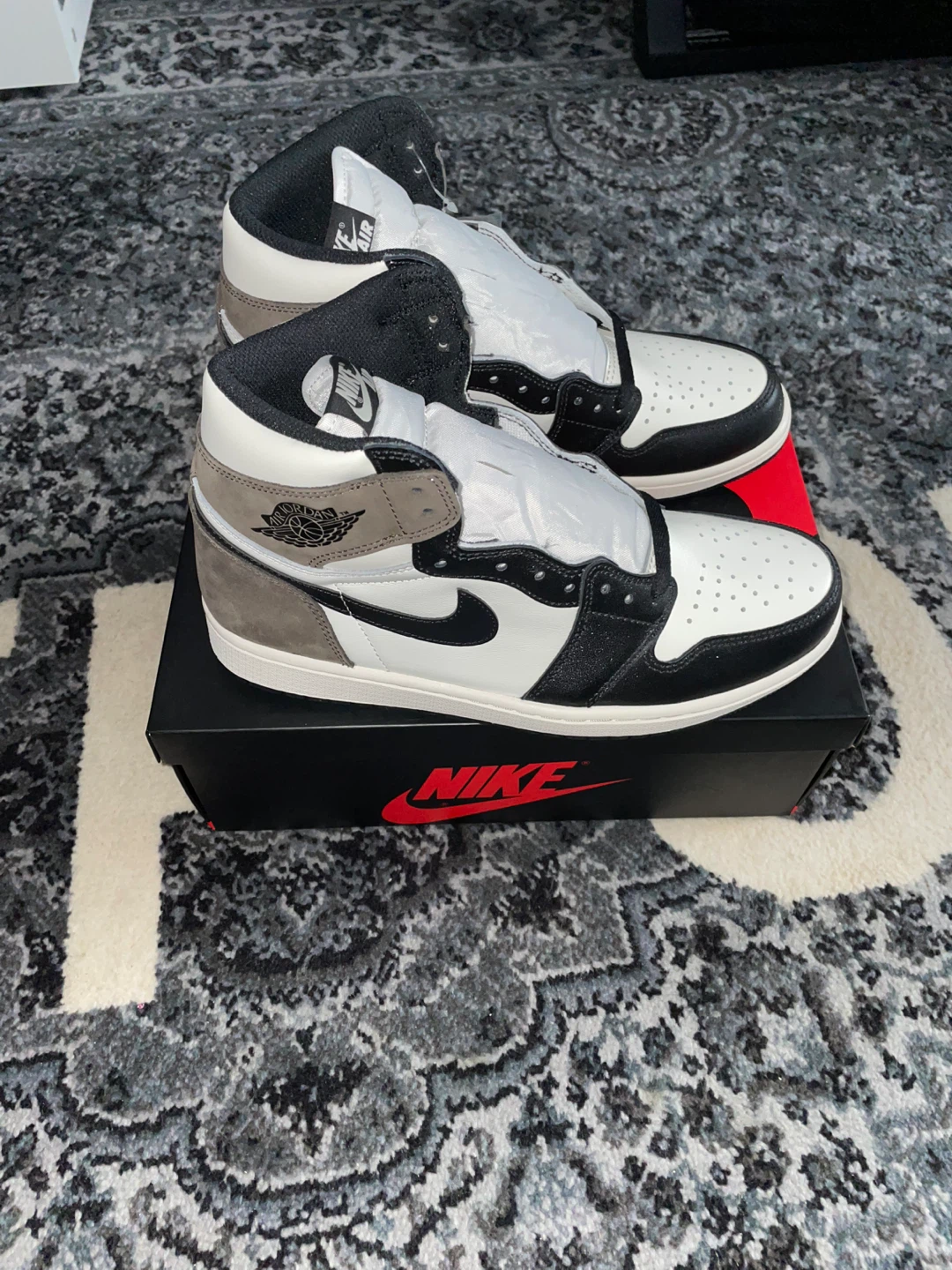 Nike Air Jordan 1 High OG "Dark Mocha" Sneakers - photo 3