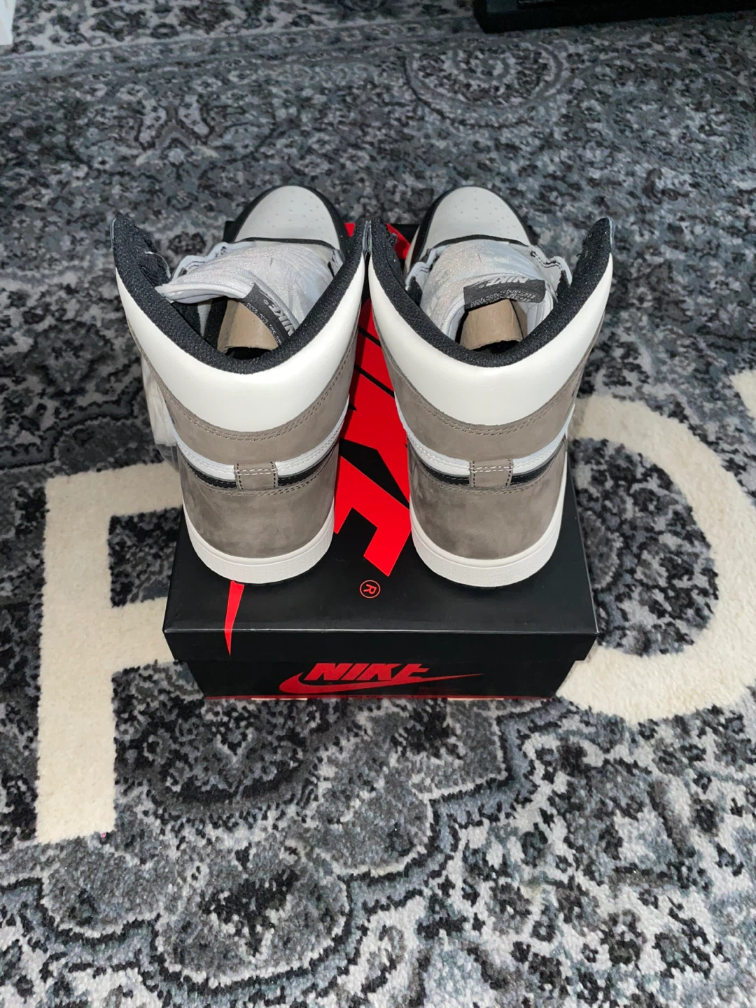 Nike Air Jordan 1 High OG "Dark Mocha" Sneakers - photo 4